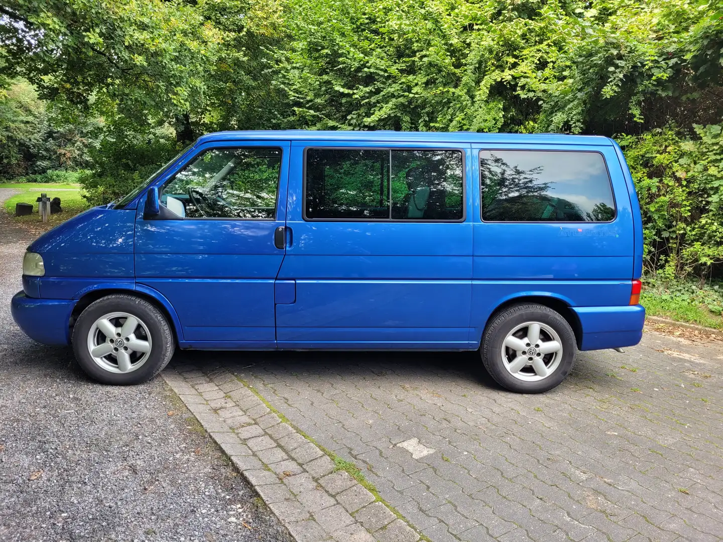 Volkswagen T4 Multivan T4/MULTIVAN/CARAVELLE TDI Atlantis Blau - 2