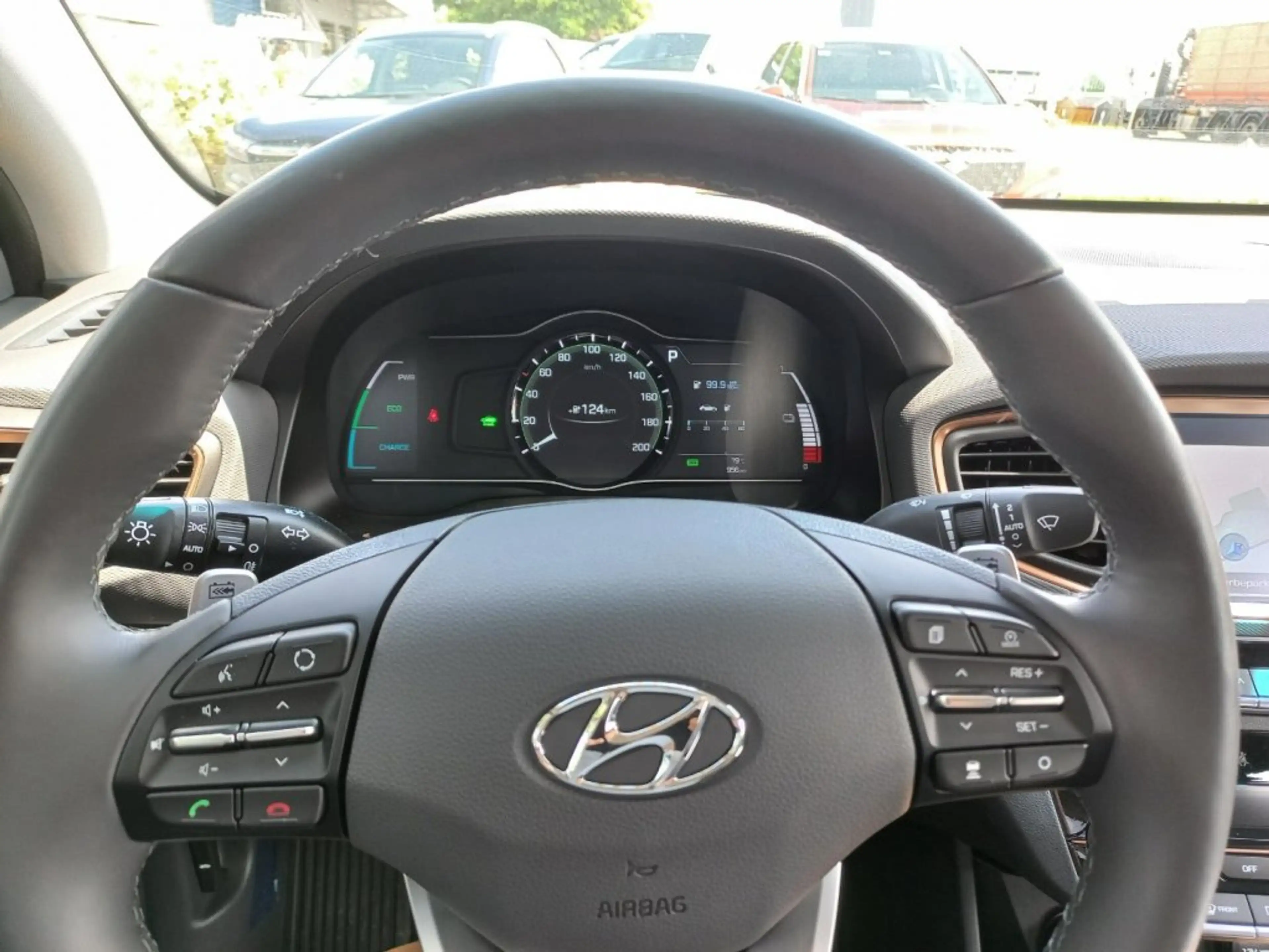 Hyundai IONIQ Elektro Style BEV 661k-P4/5-O3/4/7 — photo 13