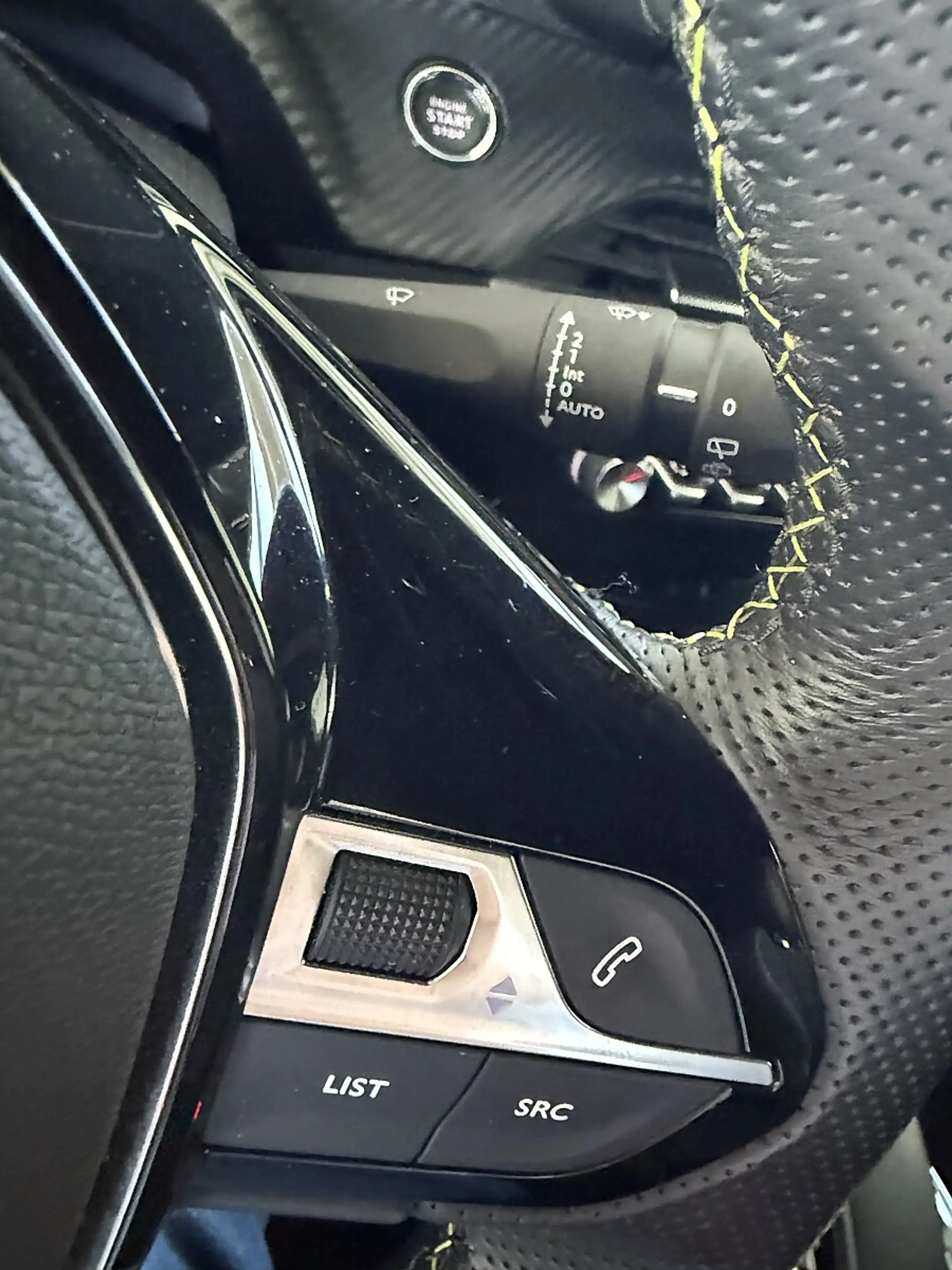Peugeot e-208 50kWh GT Pack — photo 13