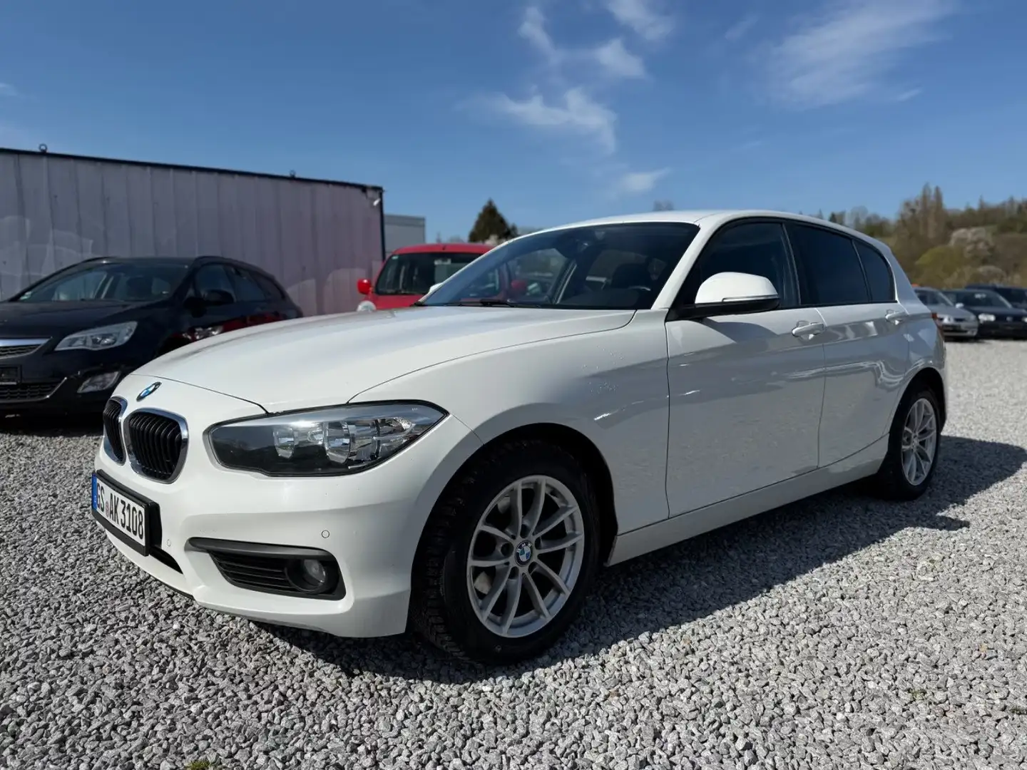 BMW 116 116d Advantage 5p auto Blanc - 1