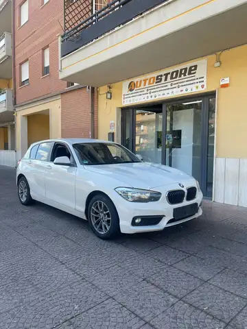 BMW 116 116d Advantage 5p auto