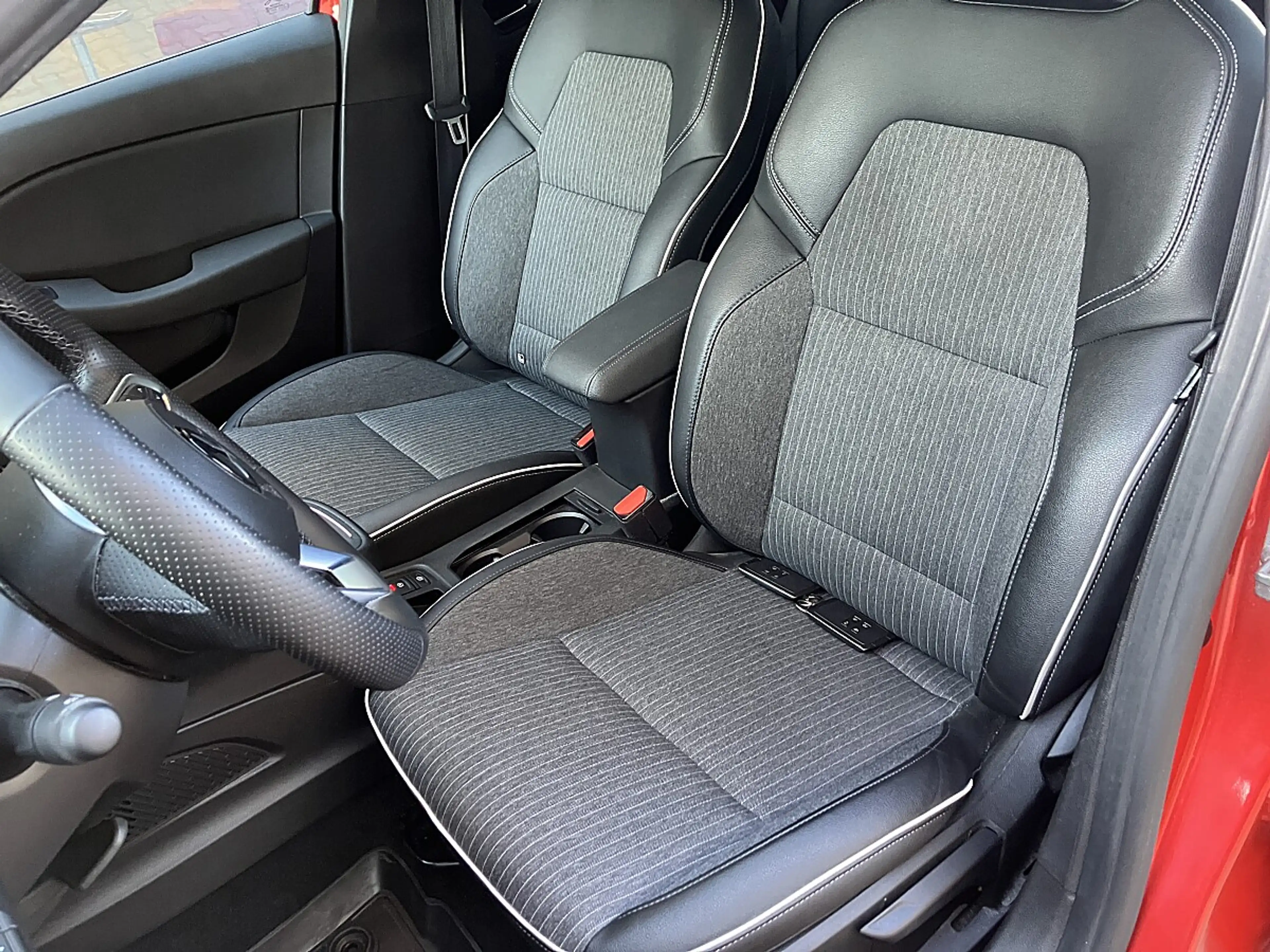 Mitsubishi Colt 1,6 HEV Diamond Aut. — photo 8