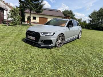 Avant quattro tiptronic