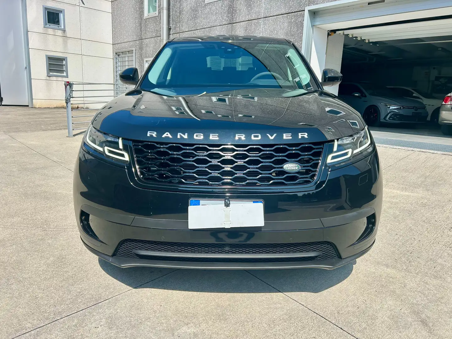 Land Rover Range Rover Velar Range Rover Velar 2.0 i4 R-Dynamic SE 240cv auto Nero - 2