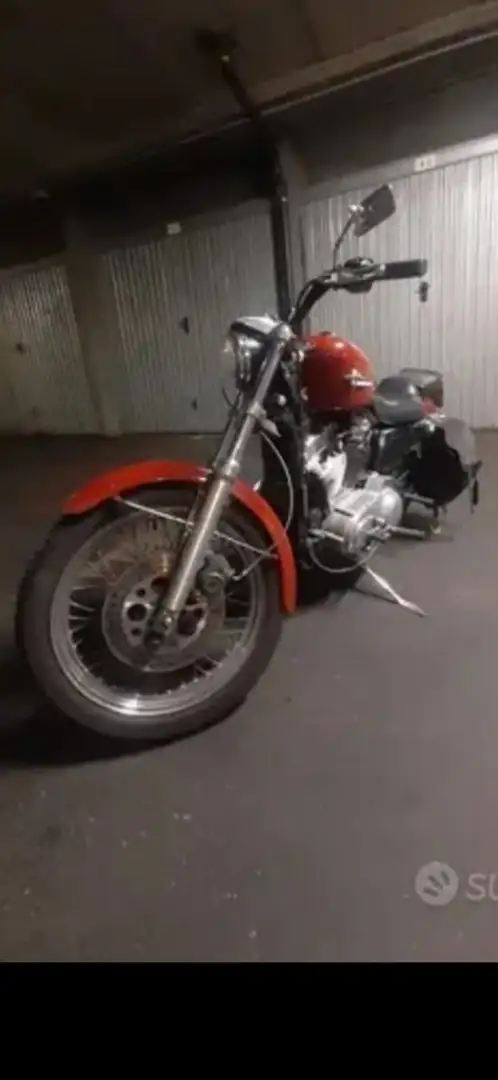 Harley-Davidson Sportster 883 Red - 2