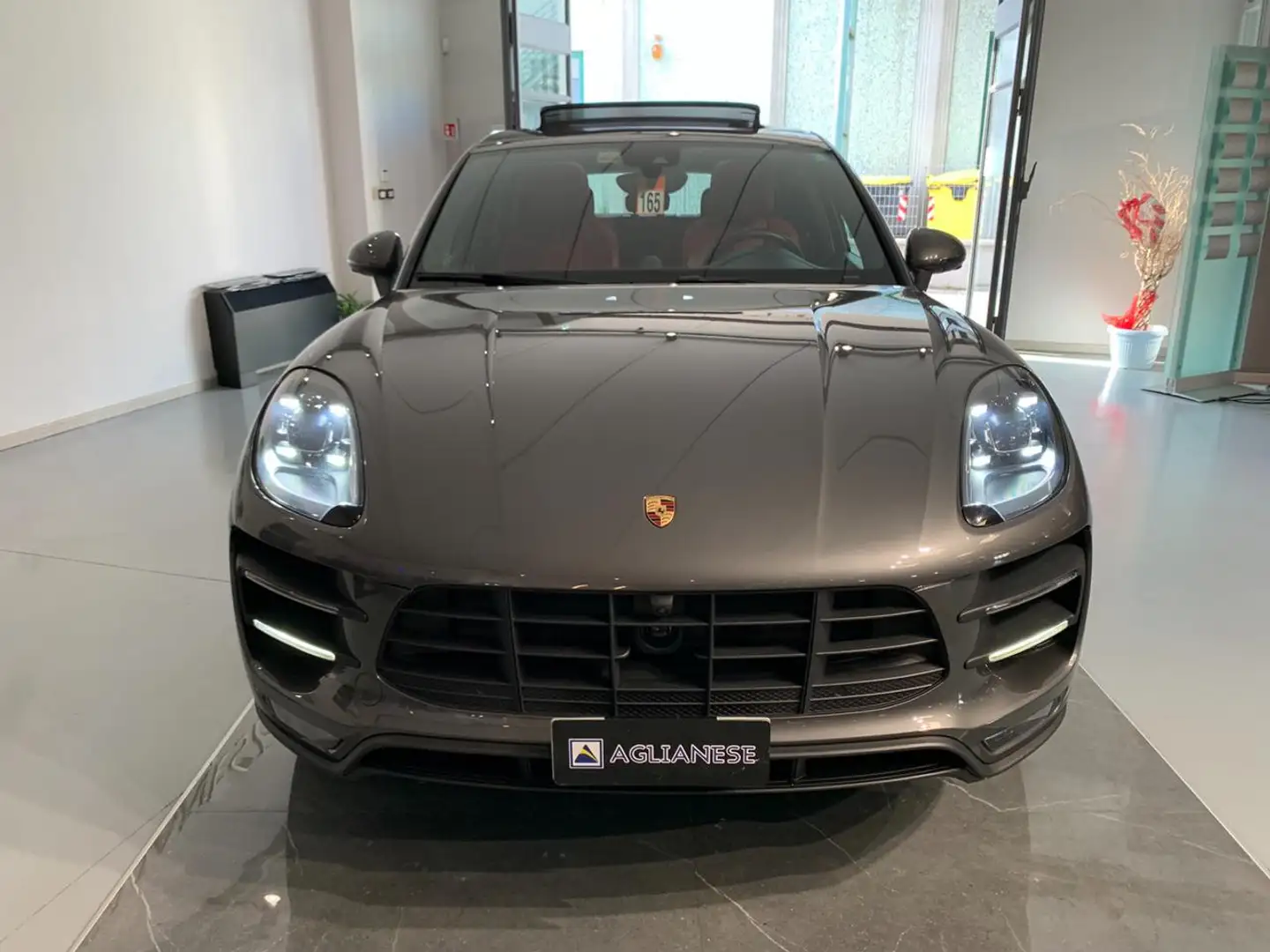 Porsche Macan 3.6 Turbo Performance "TETTO PANO-FRENI CARBO" Grigio - 2