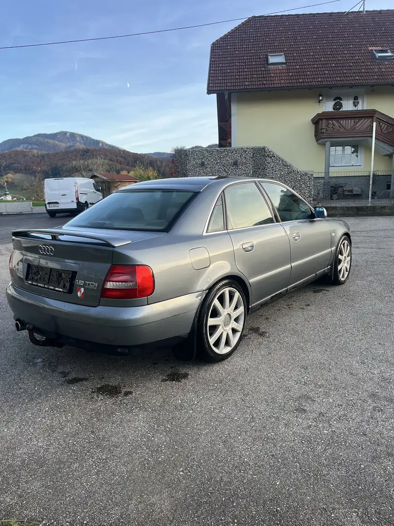 Audi A4 quattro 1,9 TDI - 2