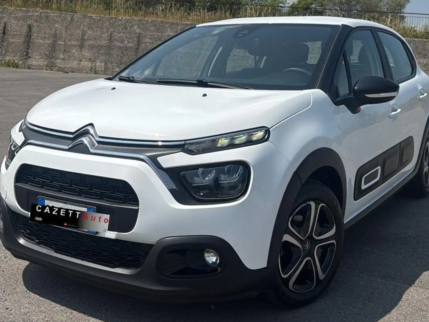 Citroen C3 C3 III 2017 1.5 bluehdi Shine Pack s Blanc - 1