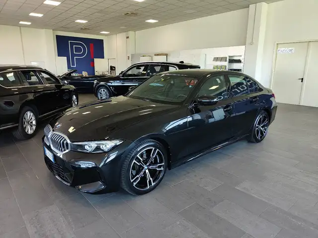 BMW 318 d 48V Msport Auto Navi Pelle Fari LED Cerchi18