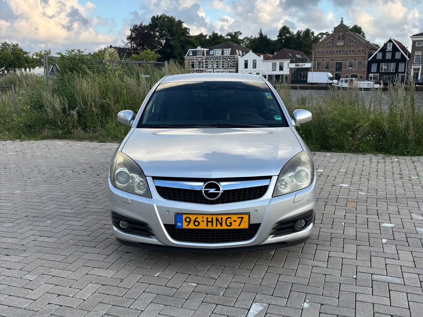 Opel Vectra Vectra 1.8-16V Executive Zilver - 1