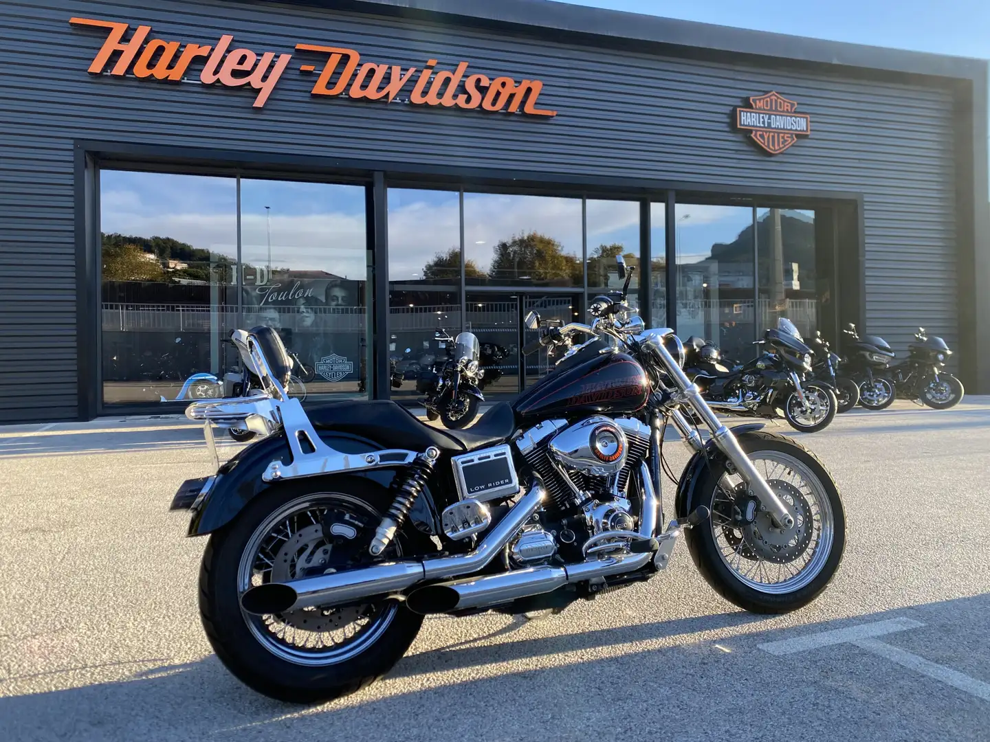 Harley-Davidson Dyna Low Rider Schwarz - 1