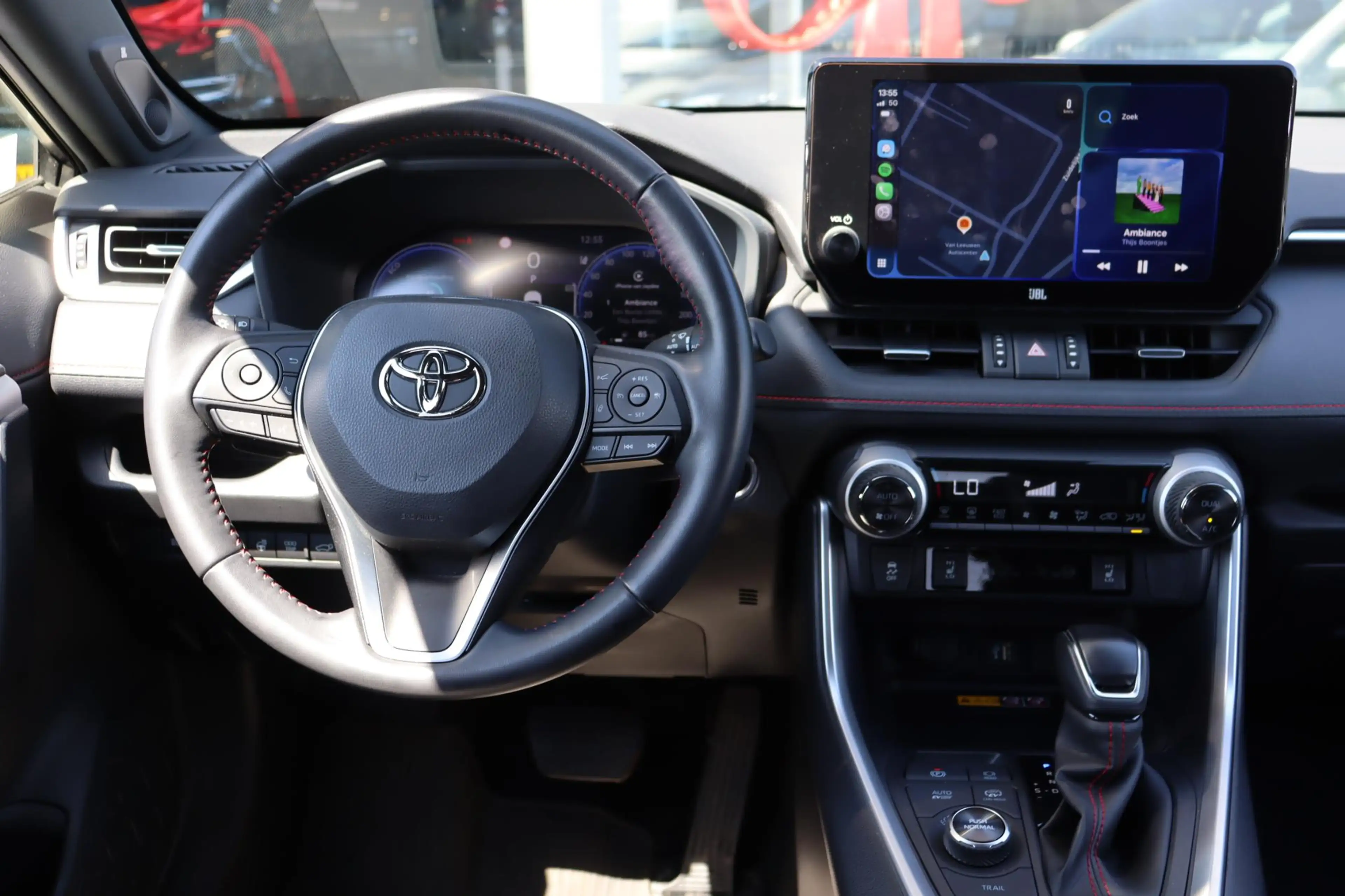 Toyota RAV 4 2.5 Plug-in Hybrid AWD Bi-Tone Plus, Trekhaak — photo 4