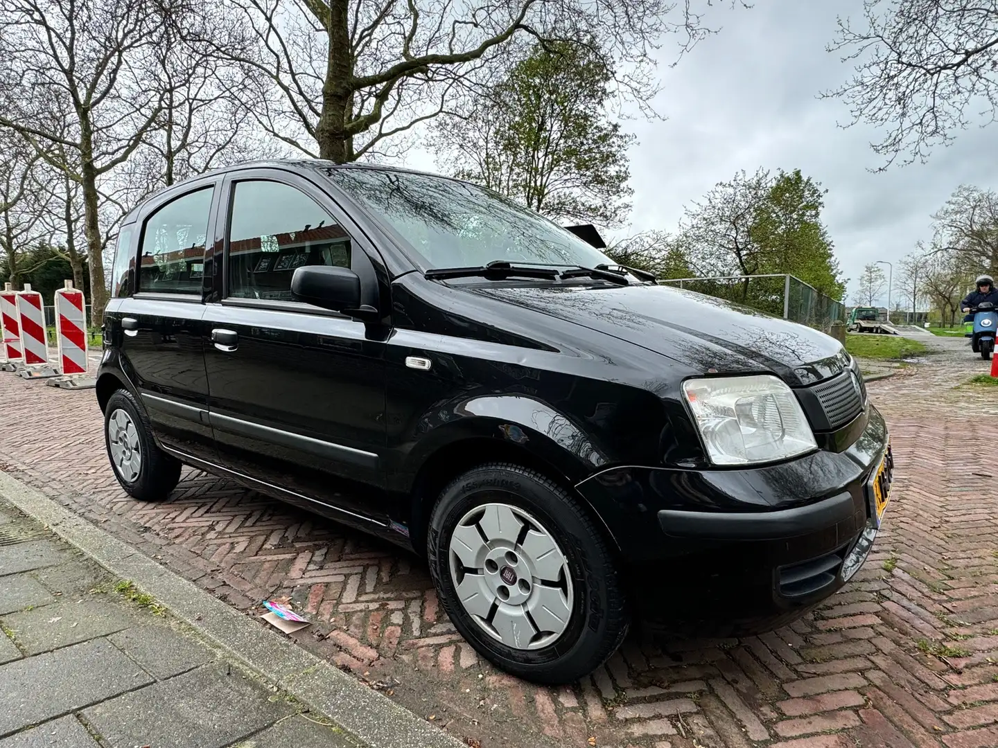Fiat Panda 1.1 Actual Zwart - 1