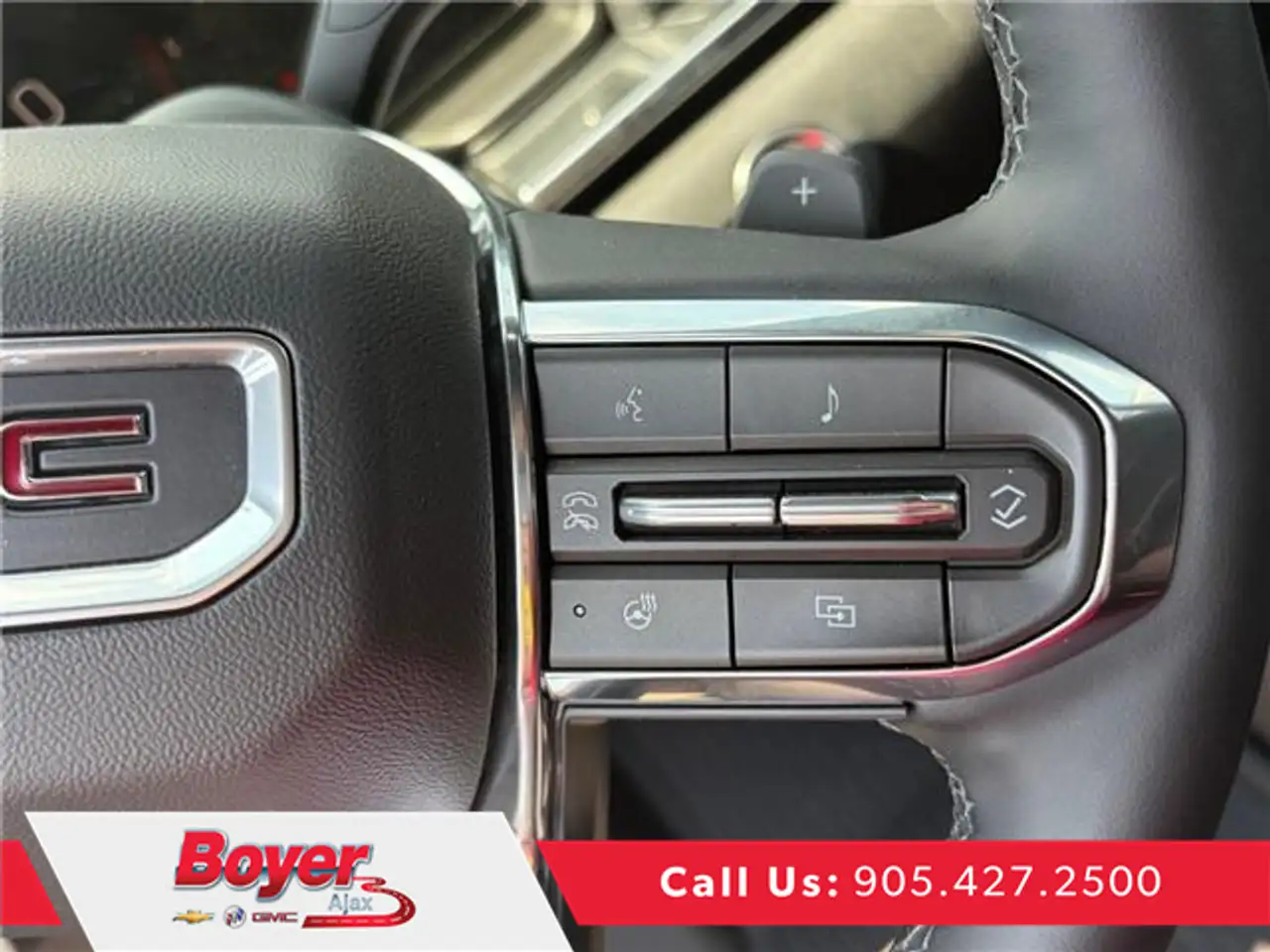 GMC Terrain photo GMC Terrain
