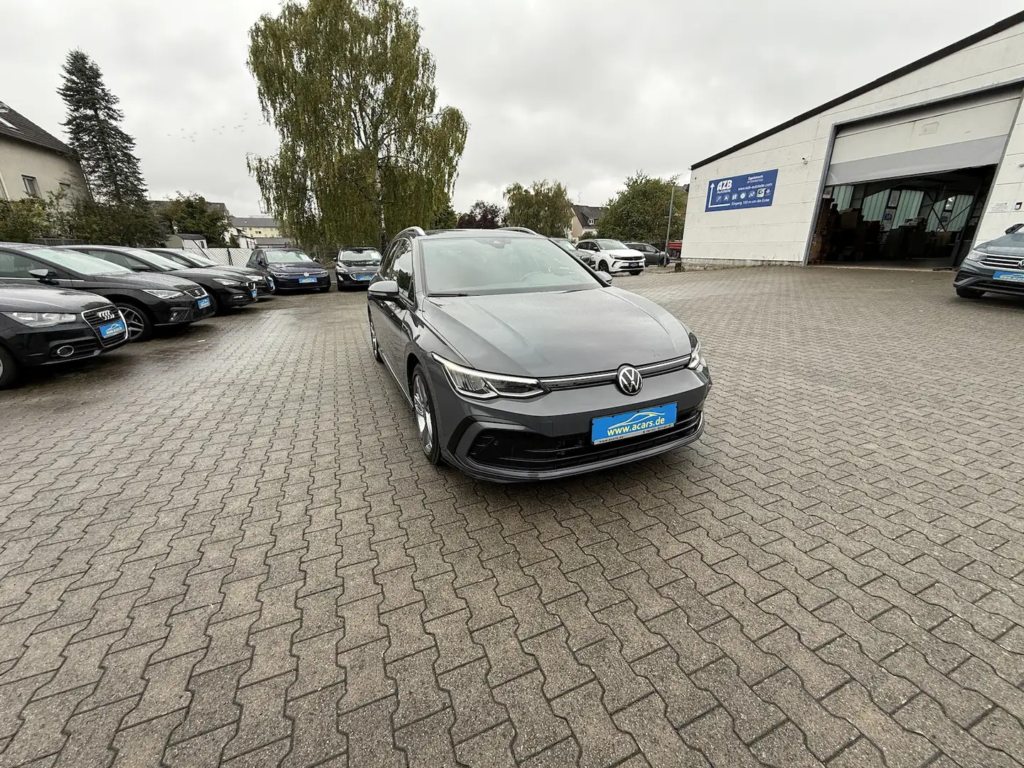 Volkswagen Golf Variant R-Line 2,0 TDI SCR Navi LED Kamera ACC SHA TWA AHK Gris - 2