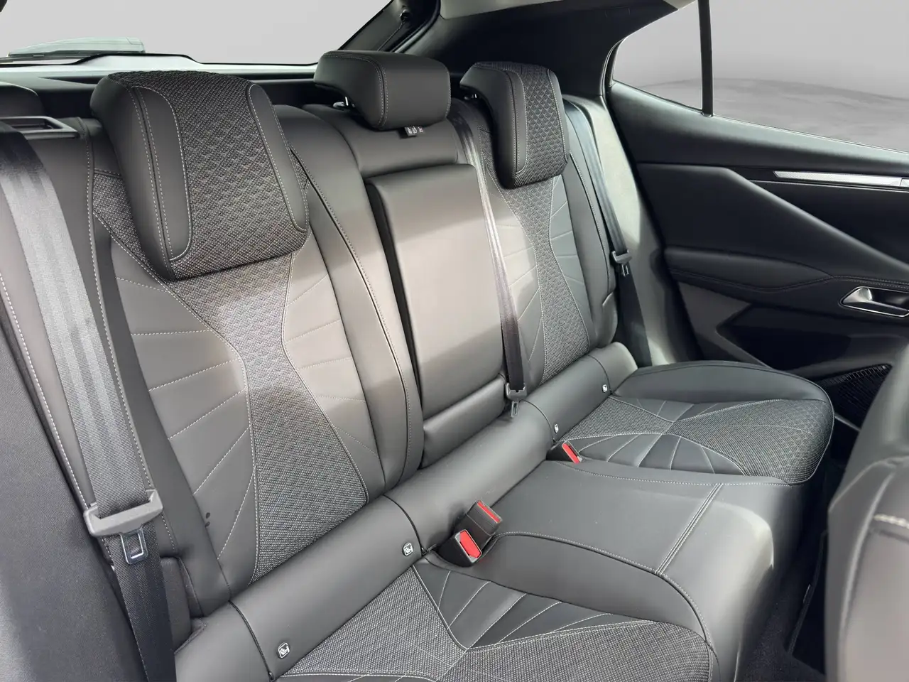 DS 4 E-TENSE PALLAS *SUNROOF*CARPLAY*19"**, миниатюра 12