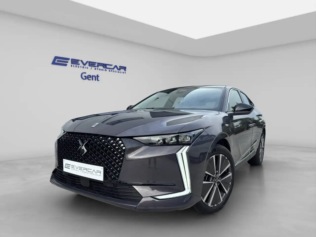 DS 4 E-TENSE PALLAS *SUNROOF*CARPLAY*19"**