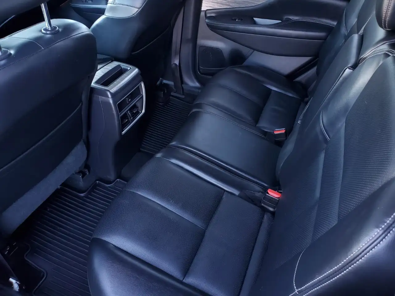 Nissan Murano снимка Nissan Murano