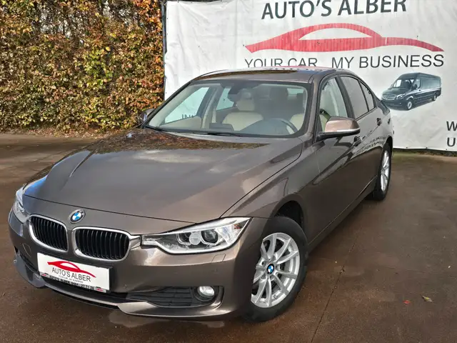 BMW 316 316i Touring Aut. Sport Line