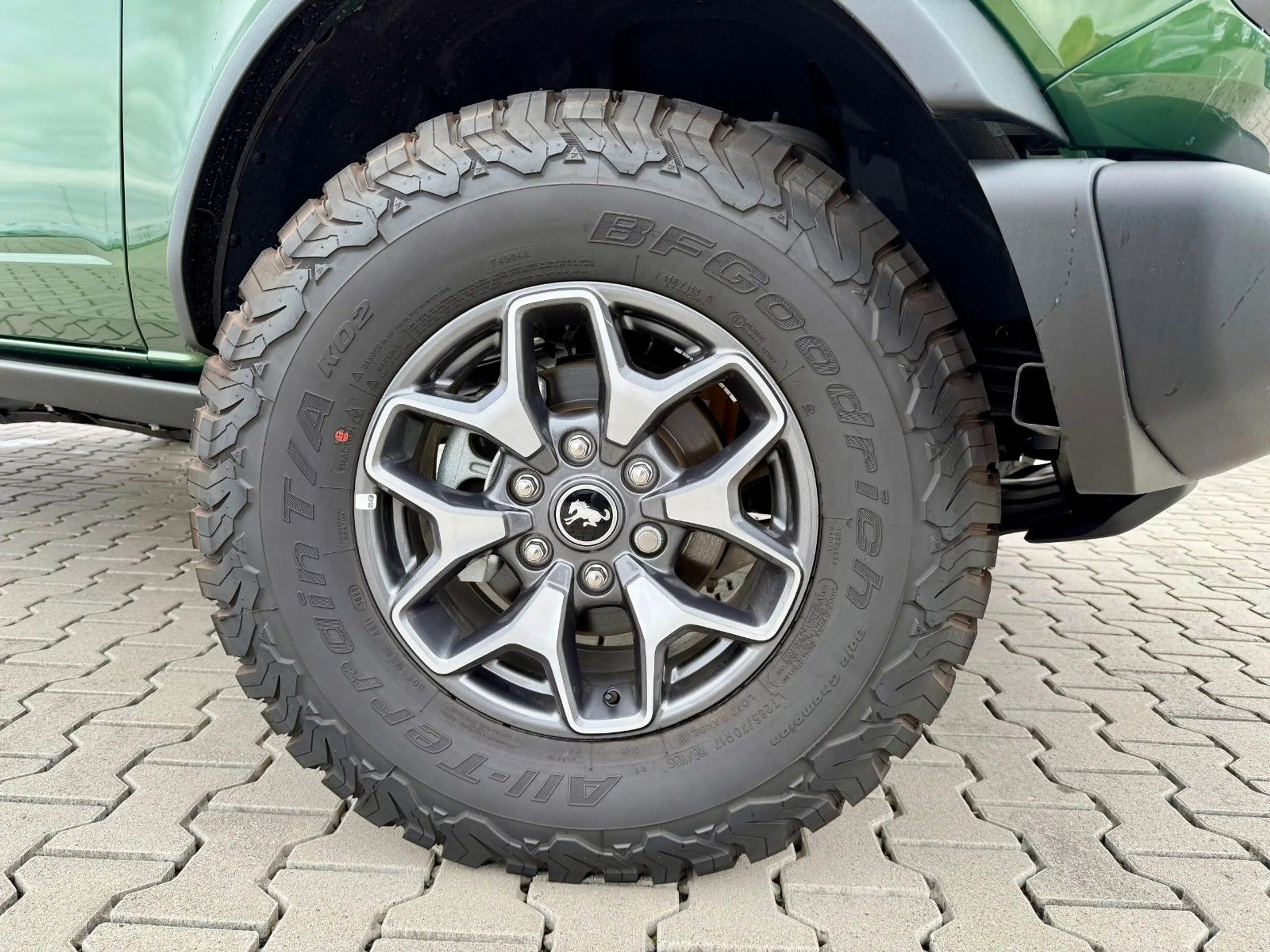 Ford Bronco Badlands V6 Bi-Turbo — photo 12