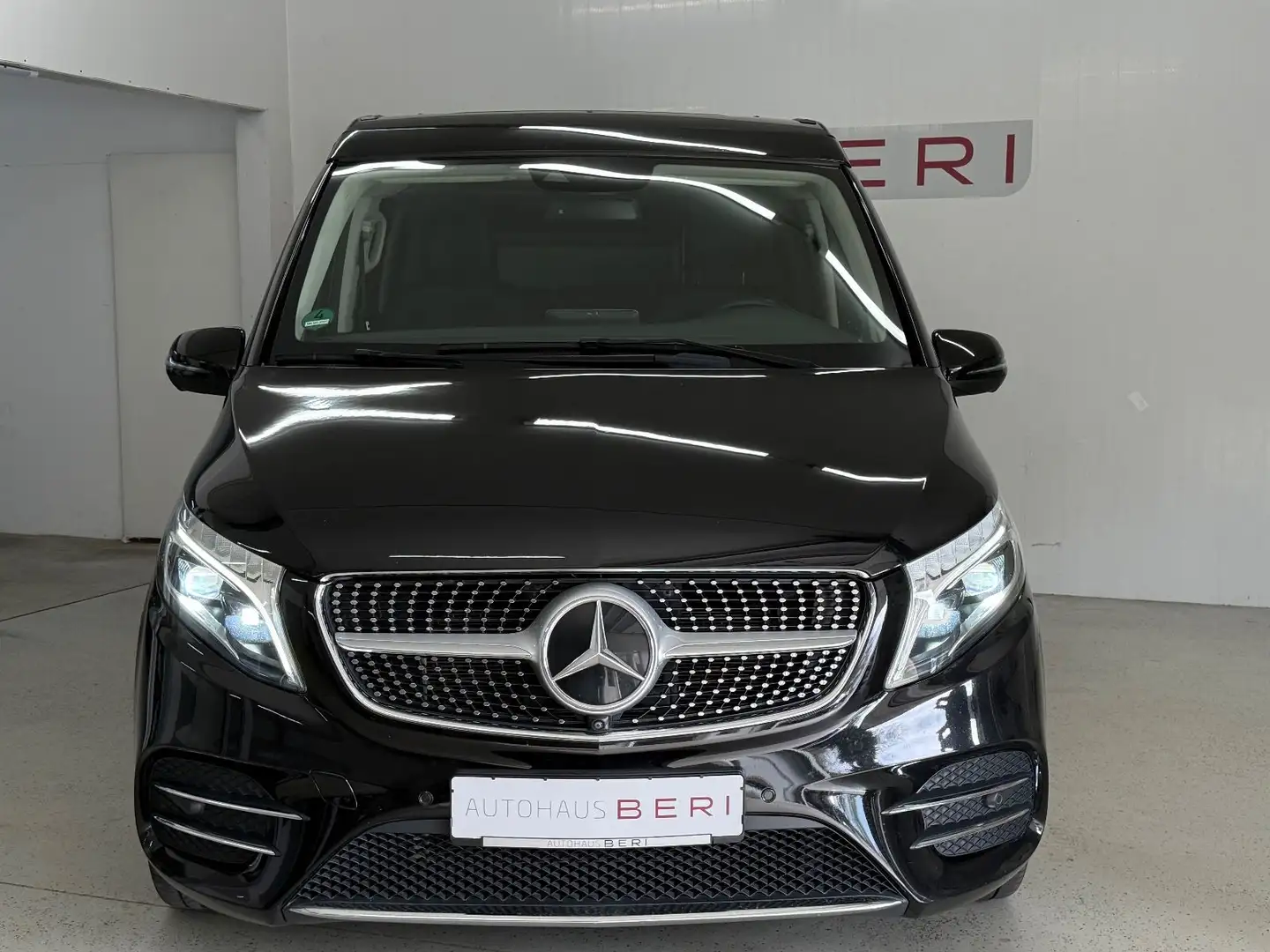 Mercedes-Benz V 300 d Marco Polo 4MATIC lang*AMG Schwarz - 2