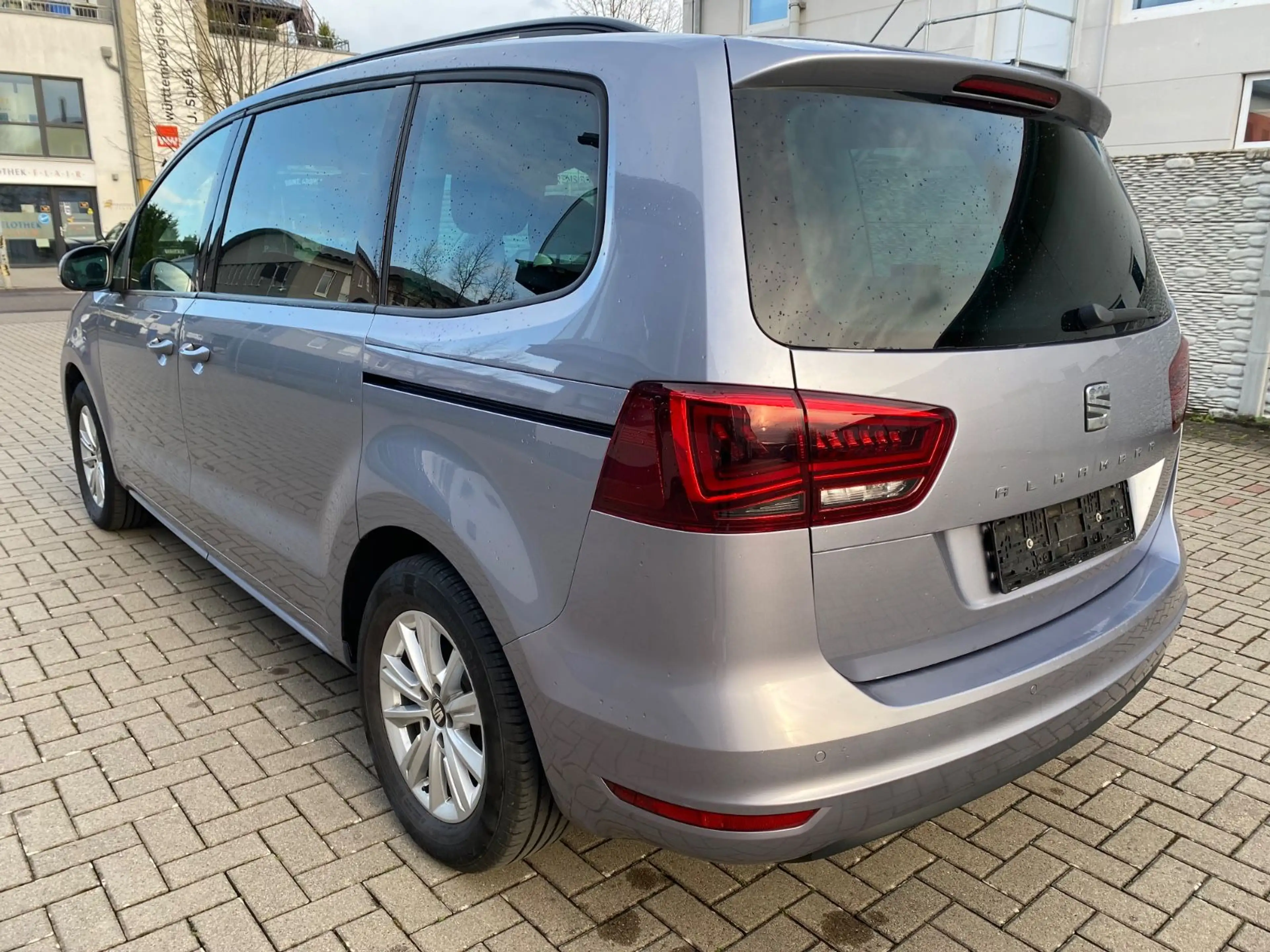 SEAT Alhambra Style. Aus-1 Hand. — photo 5