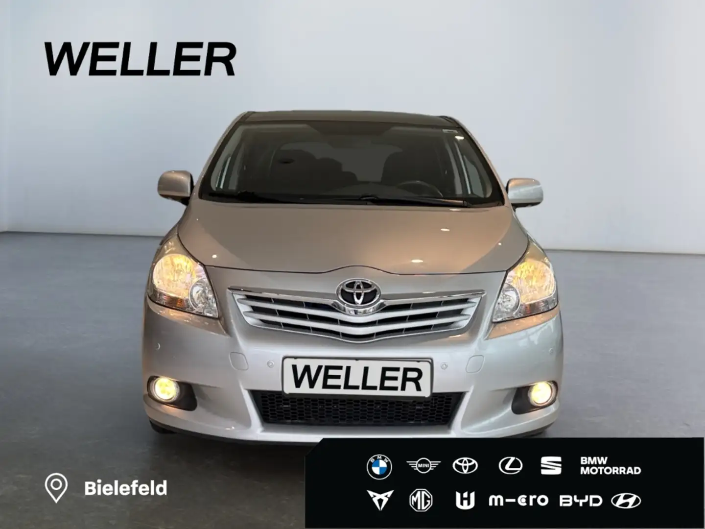 Toyota Verso 1.8 Travel *Pano*Kamera*Navi*PDC v+h*Tempo* Zilver - 2