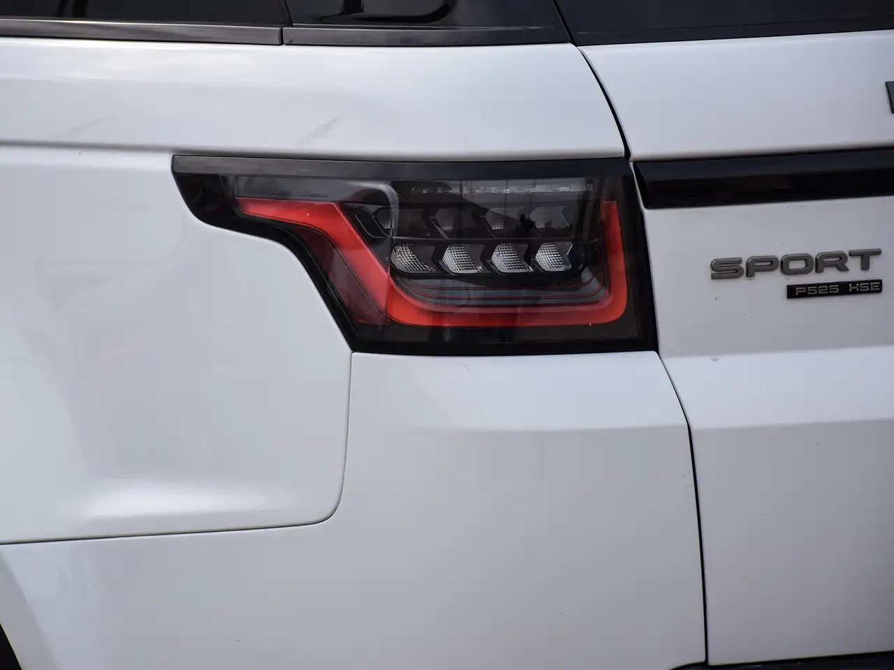 Land Rover Range Rover Sport снимка Land Rover Range Rover Sport