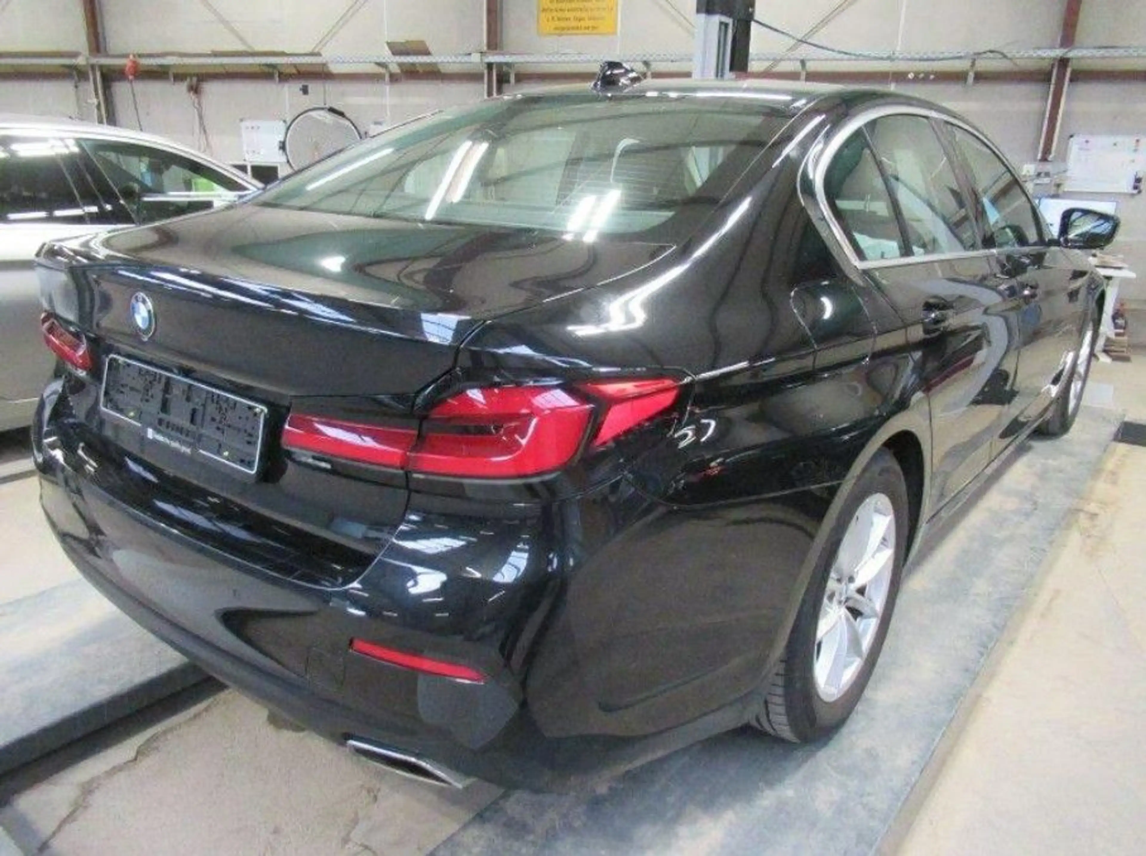 BMW 530 d xDrive Limousine ACC HeadUp H&K Massage — photo 2