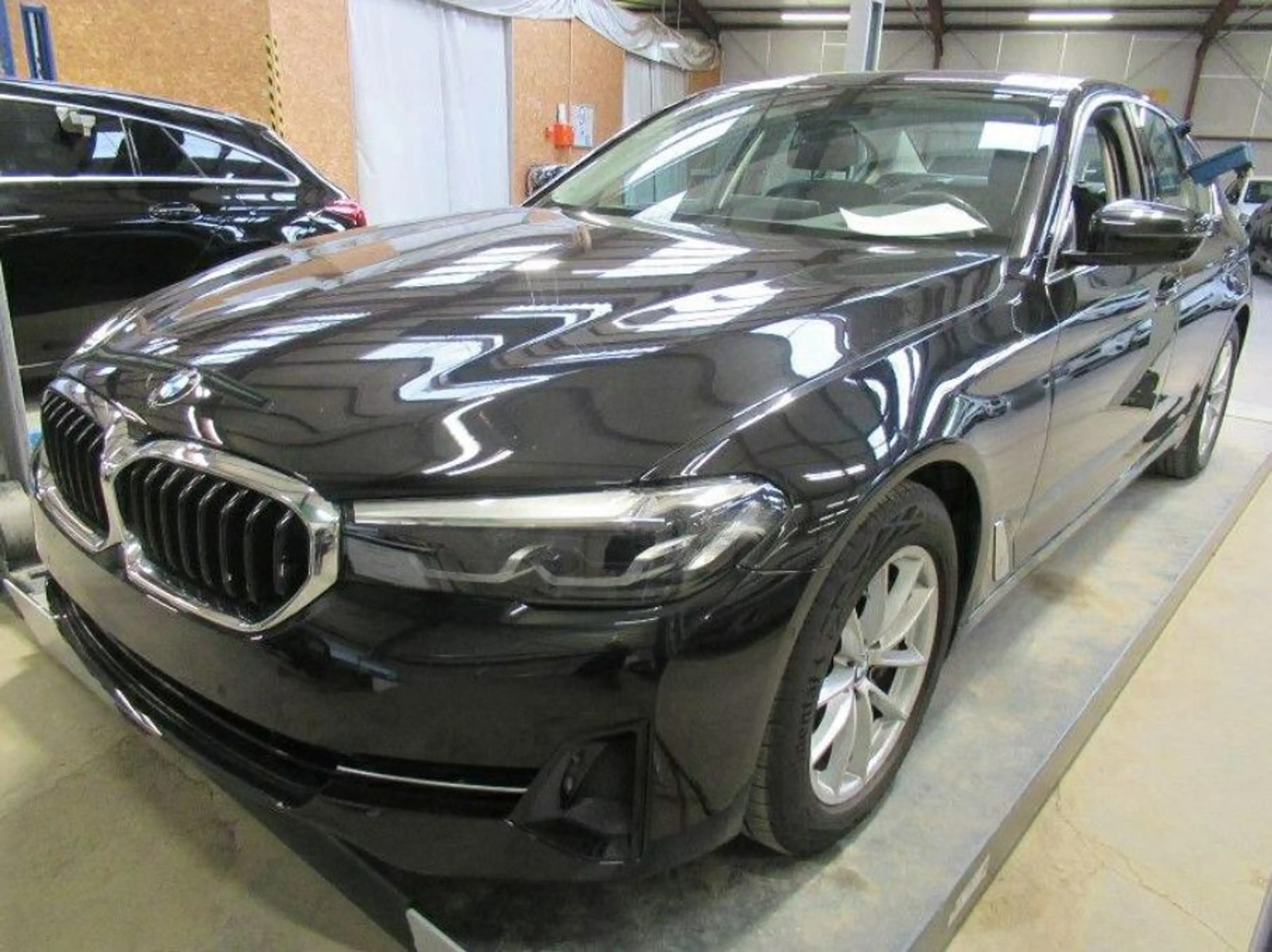 BMW 530 d xDrive Limousine ACC HeadUp H&K Massage