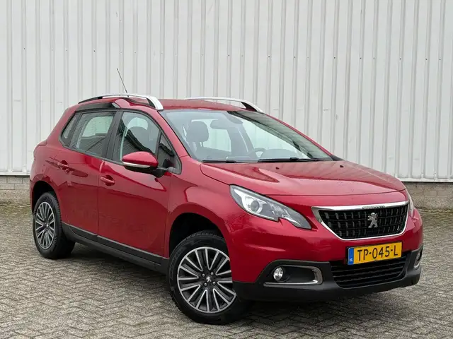 Peugeot 2008 view 3