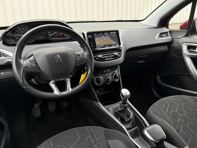 Peugeot 2008 view 9
