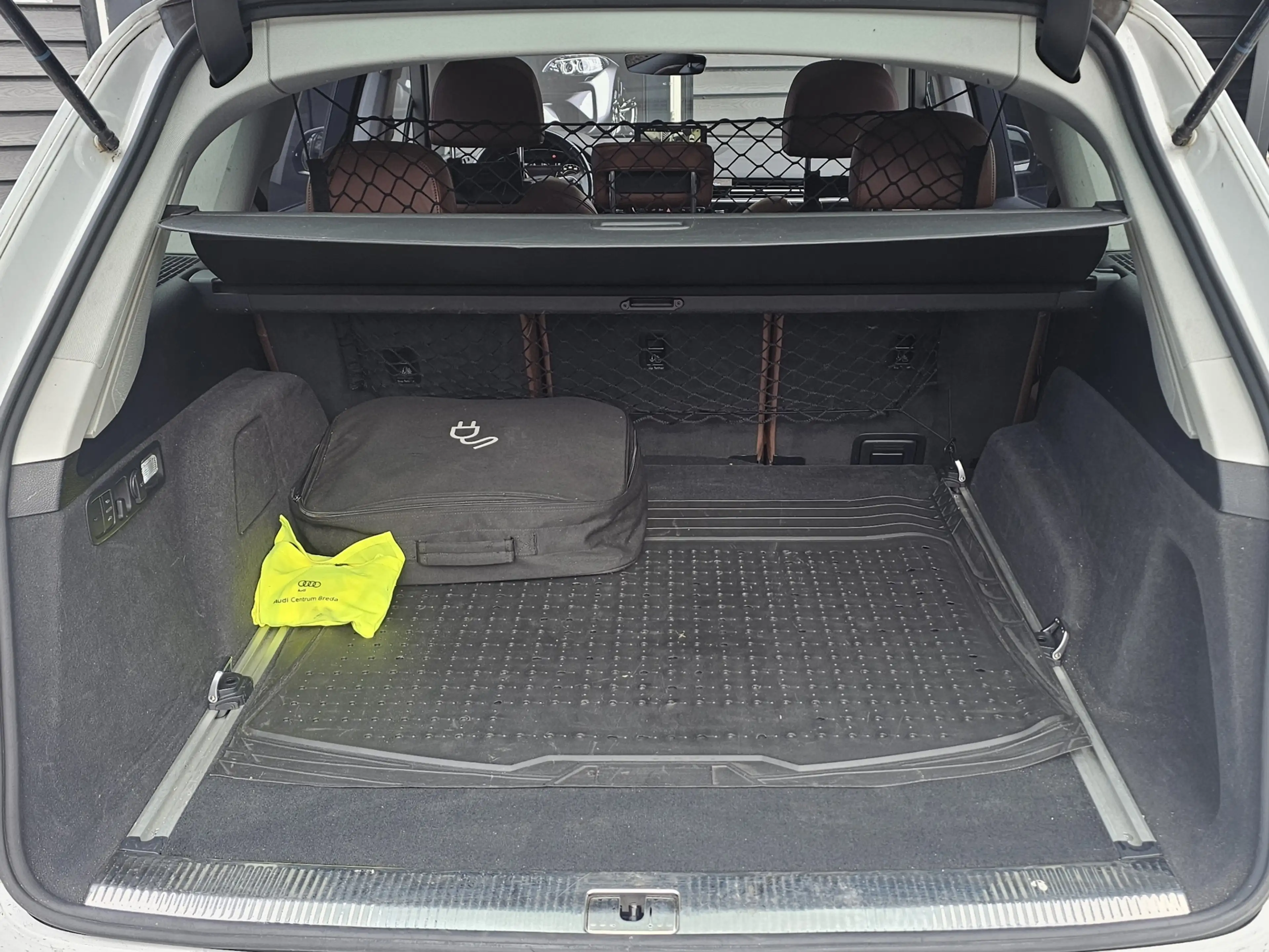 Audi Q7 e-tron 3.0 TDI Hybrid 374PK quattro Premium — photo 12
