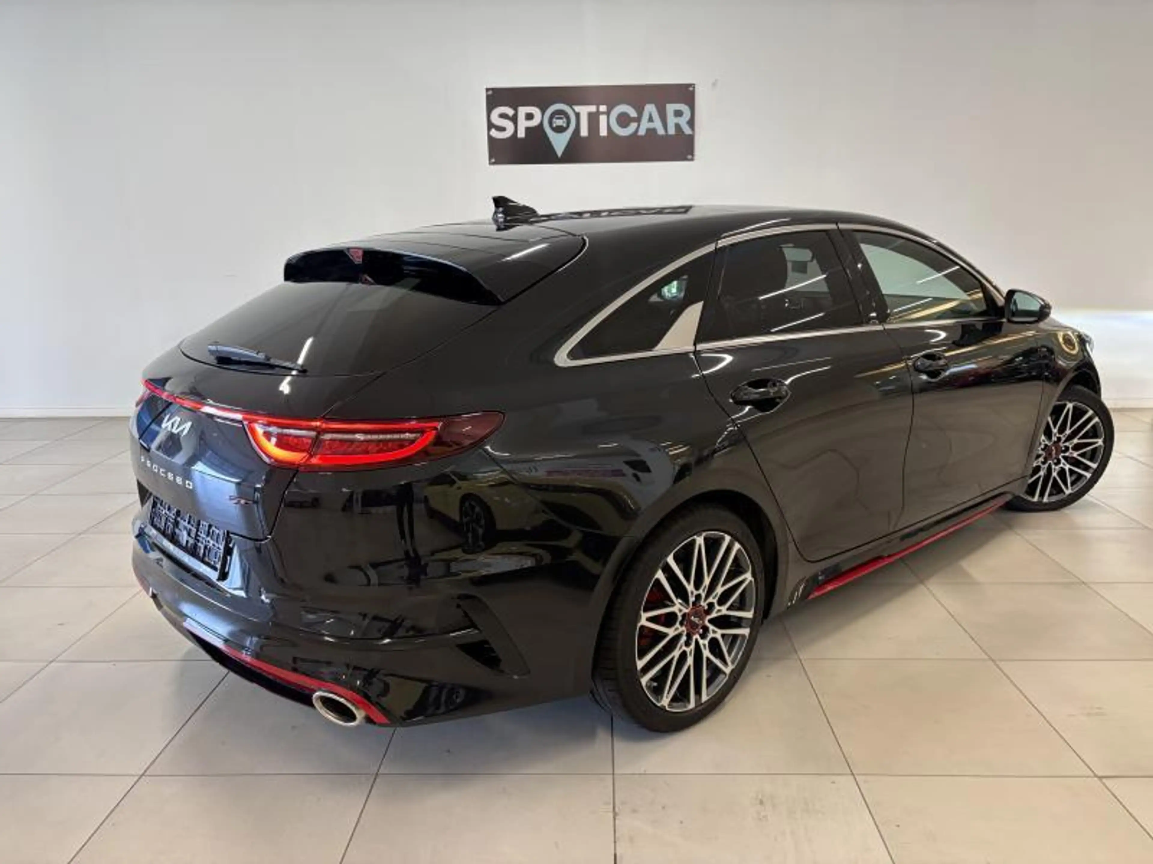 Kia Ceed / cee'd & Pro GT — photo 3