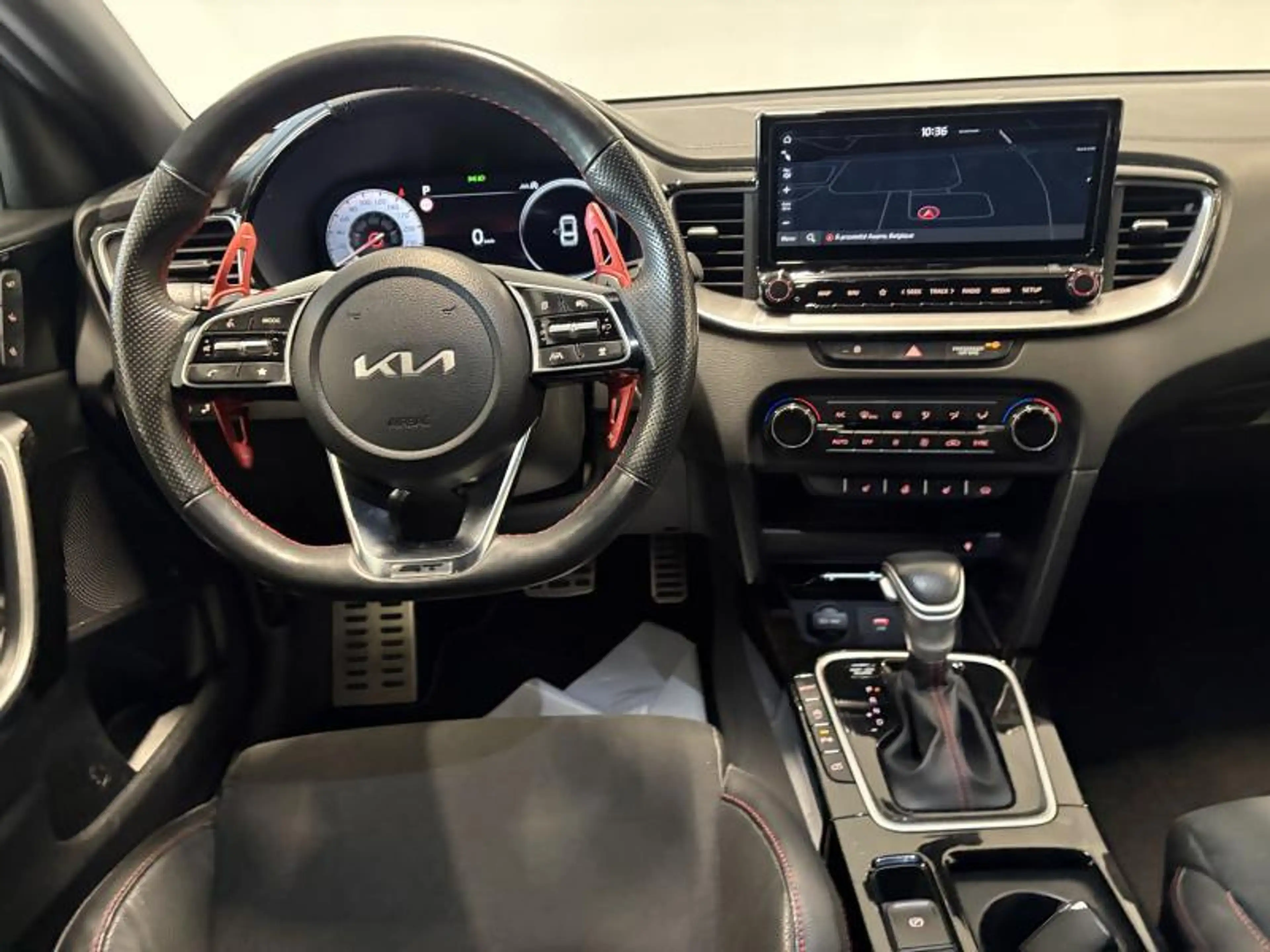 Kia Ceed / cee'd & Pro GT — photo 8