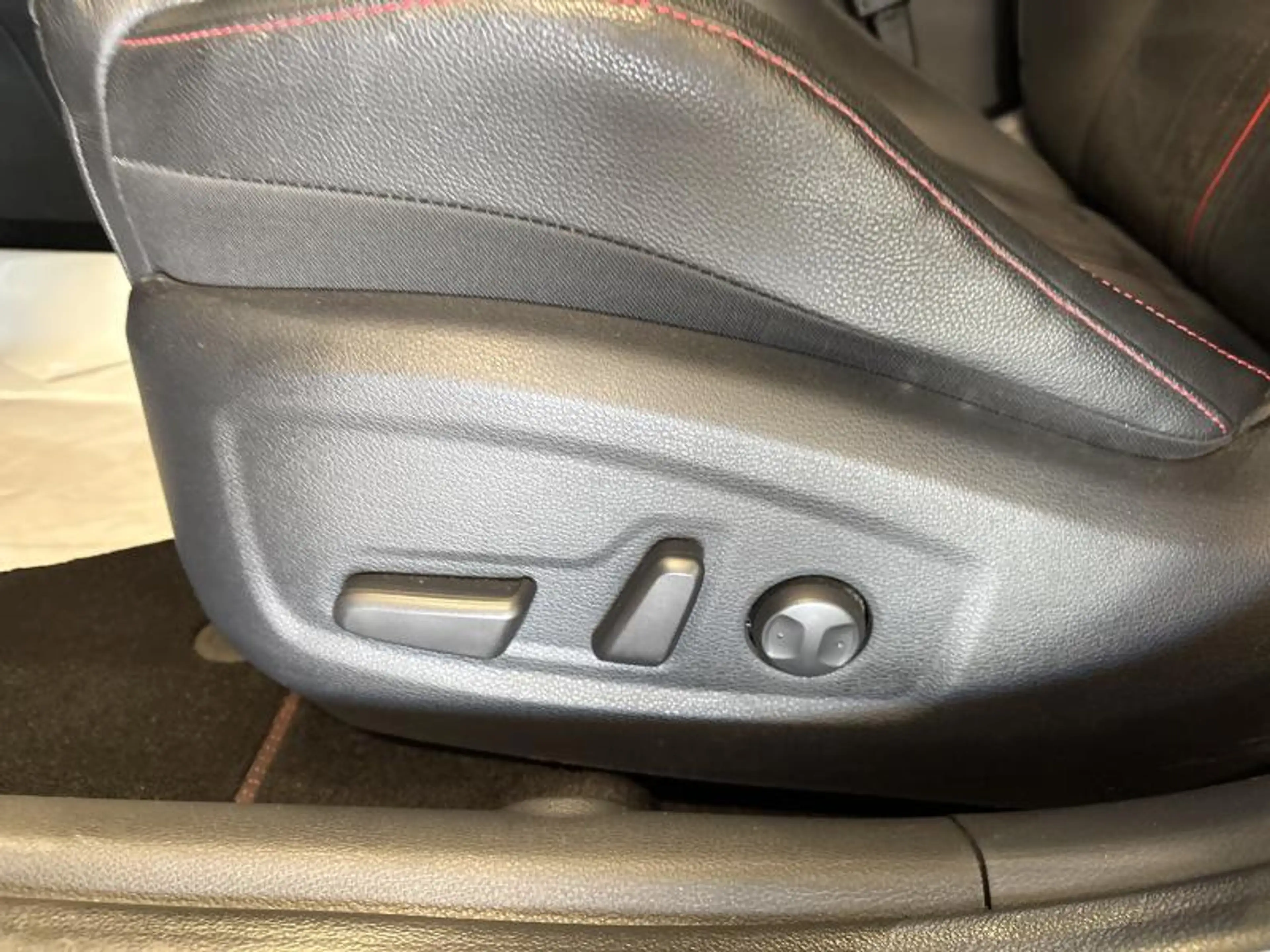 Kia Ceed / cee'd & Pro GT — photo 13
