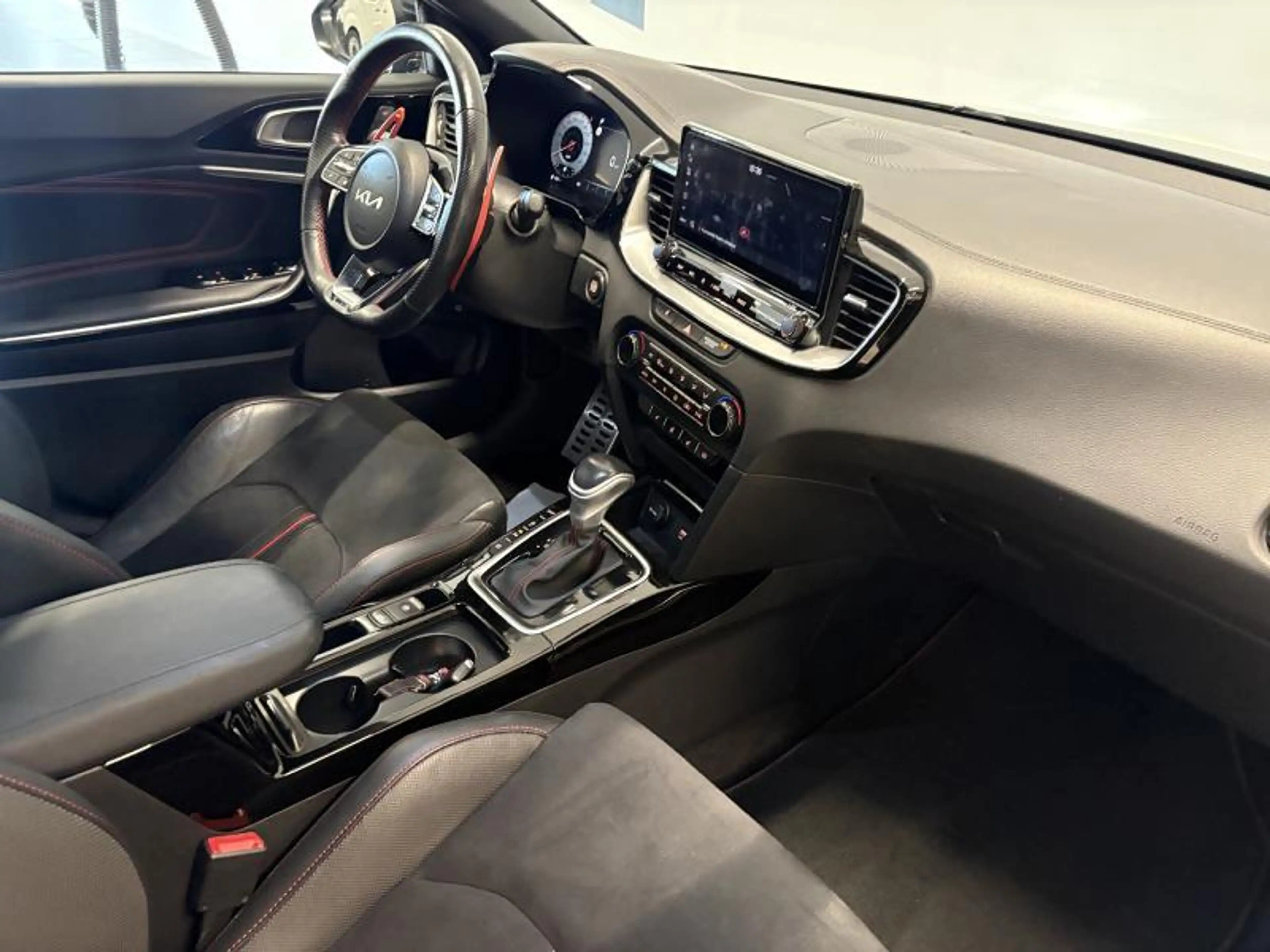 Kia Ceed / cee'd & Pro GT — photo 2