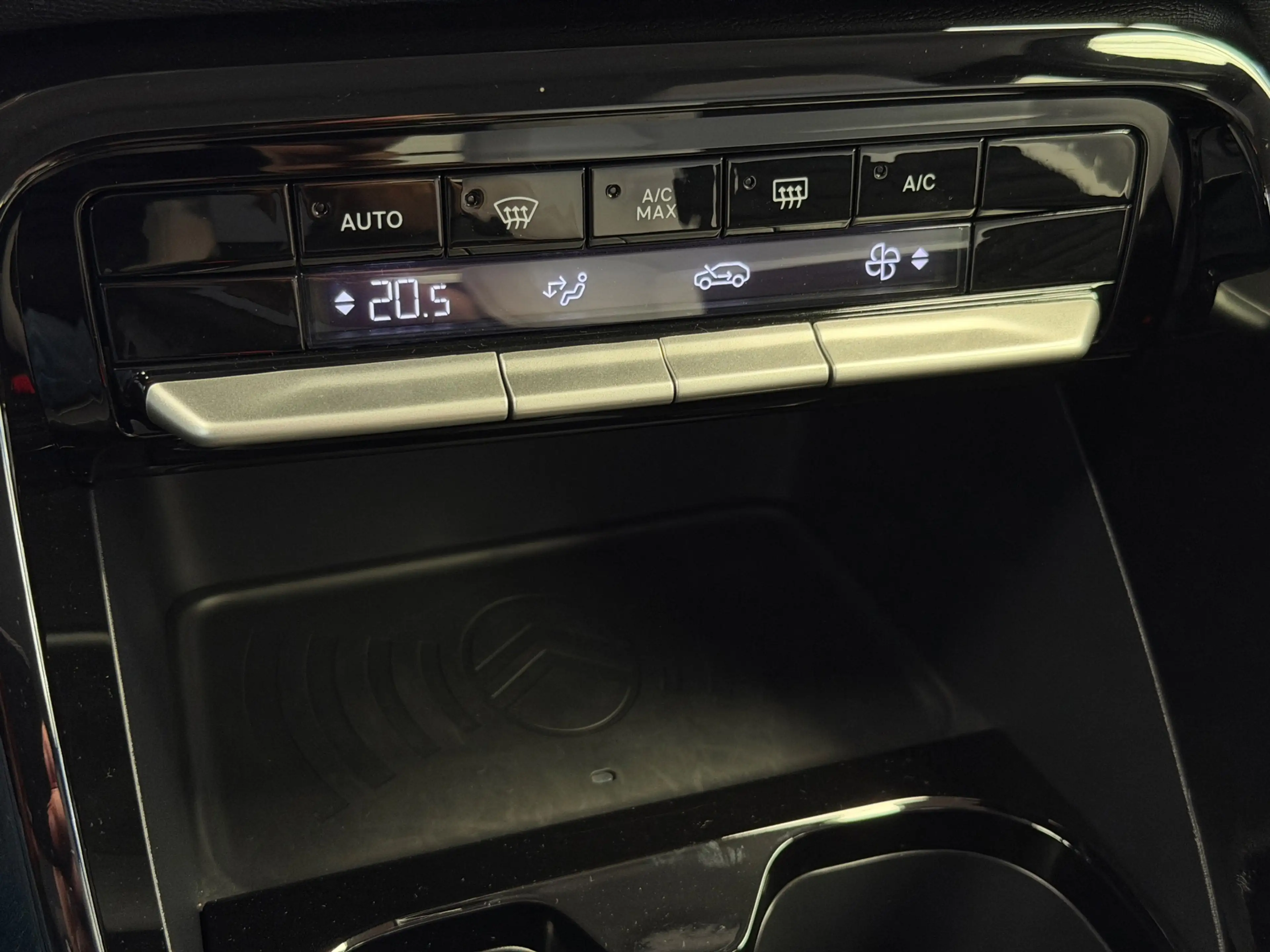 Citroen C3 Aircross 1.2 Hybrid 145pk Max 7p. CarPlay — photo 16