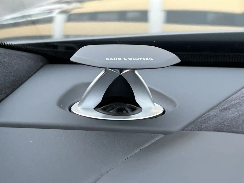 Lamborghini Urus 4.0 KERAMIK*B&O*MASSAGE*PANO*HUD* — photo 14