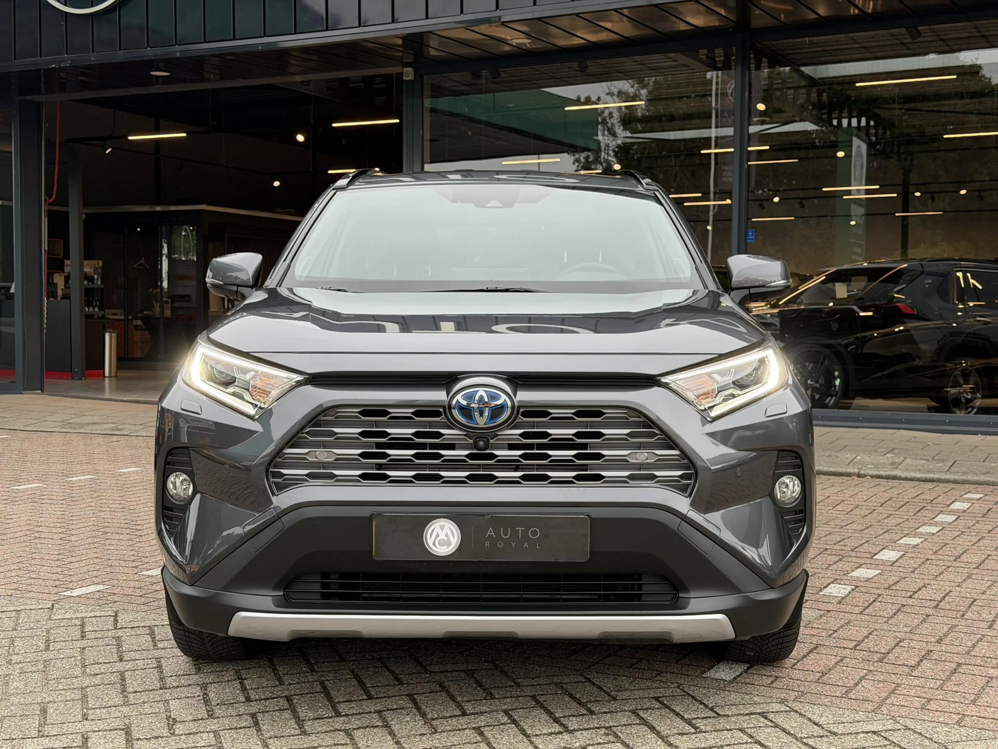 Toyota RAV 4 2.5 Hybrid AWD Business Plus — photo 8