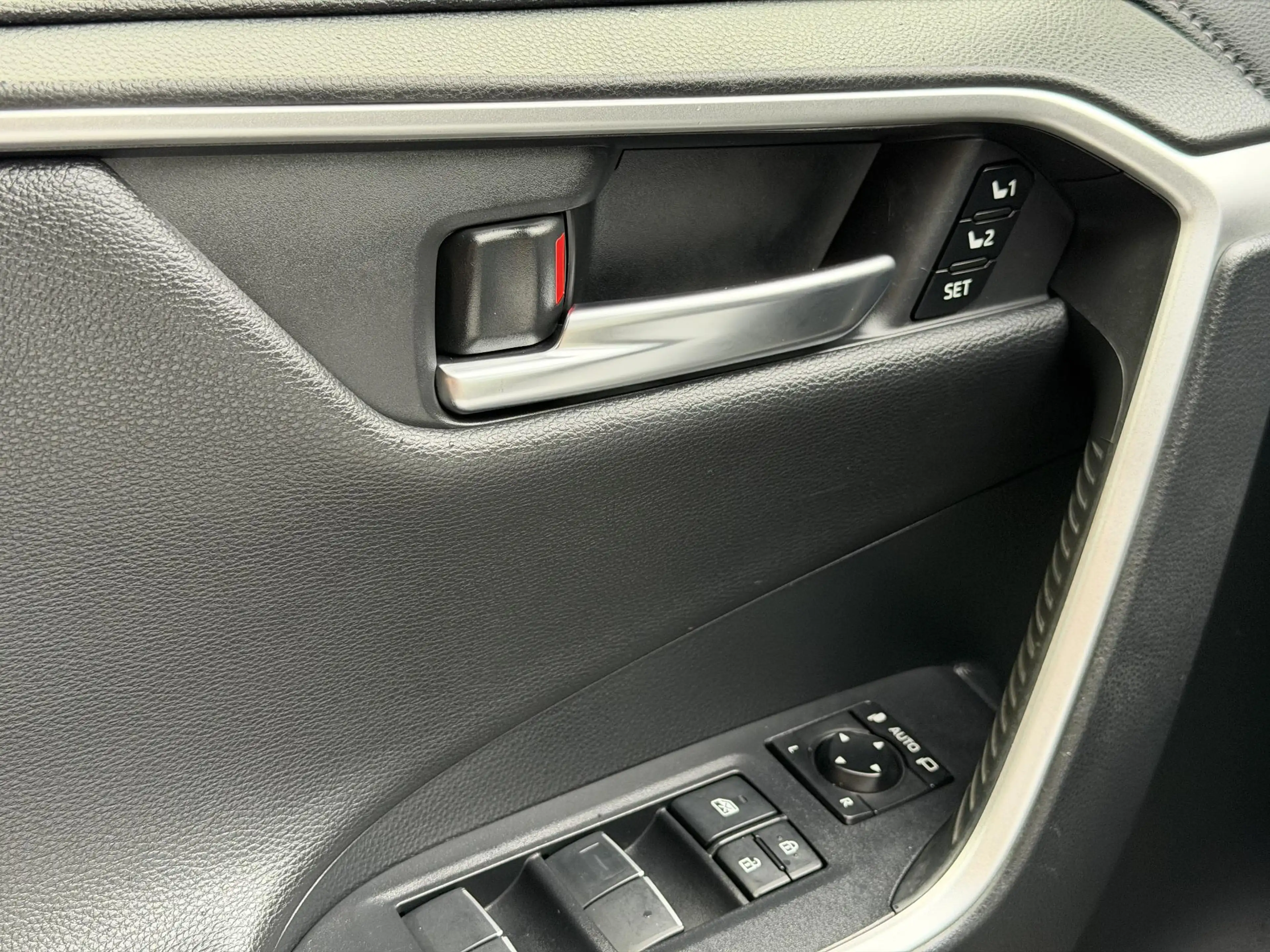 Toyota RAV 4 2.5 Hybrid AWD Business Plus — photo 22