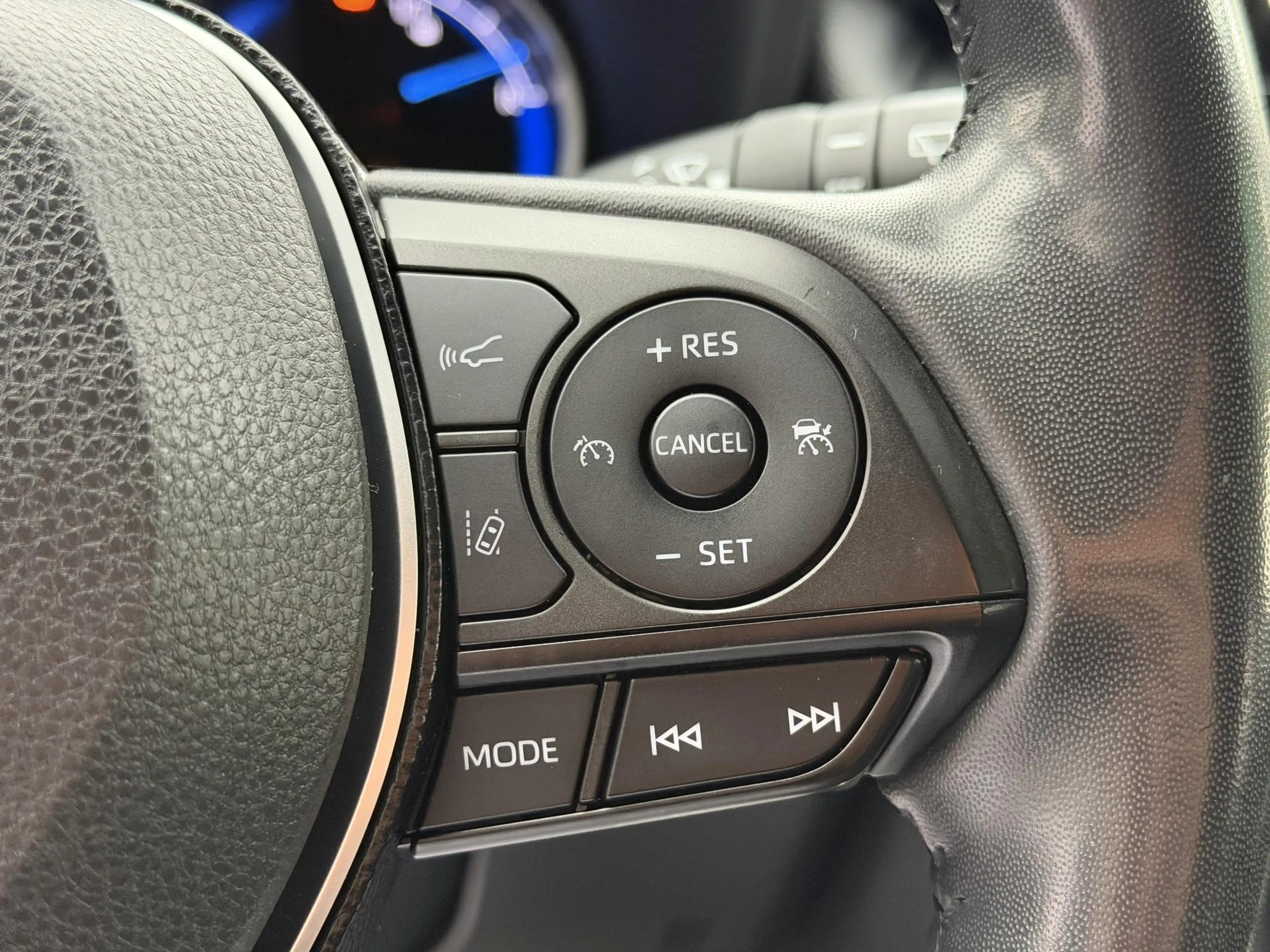 Toyota RAV 4 2.5 Hybrid AWD Business Plus — photo 19