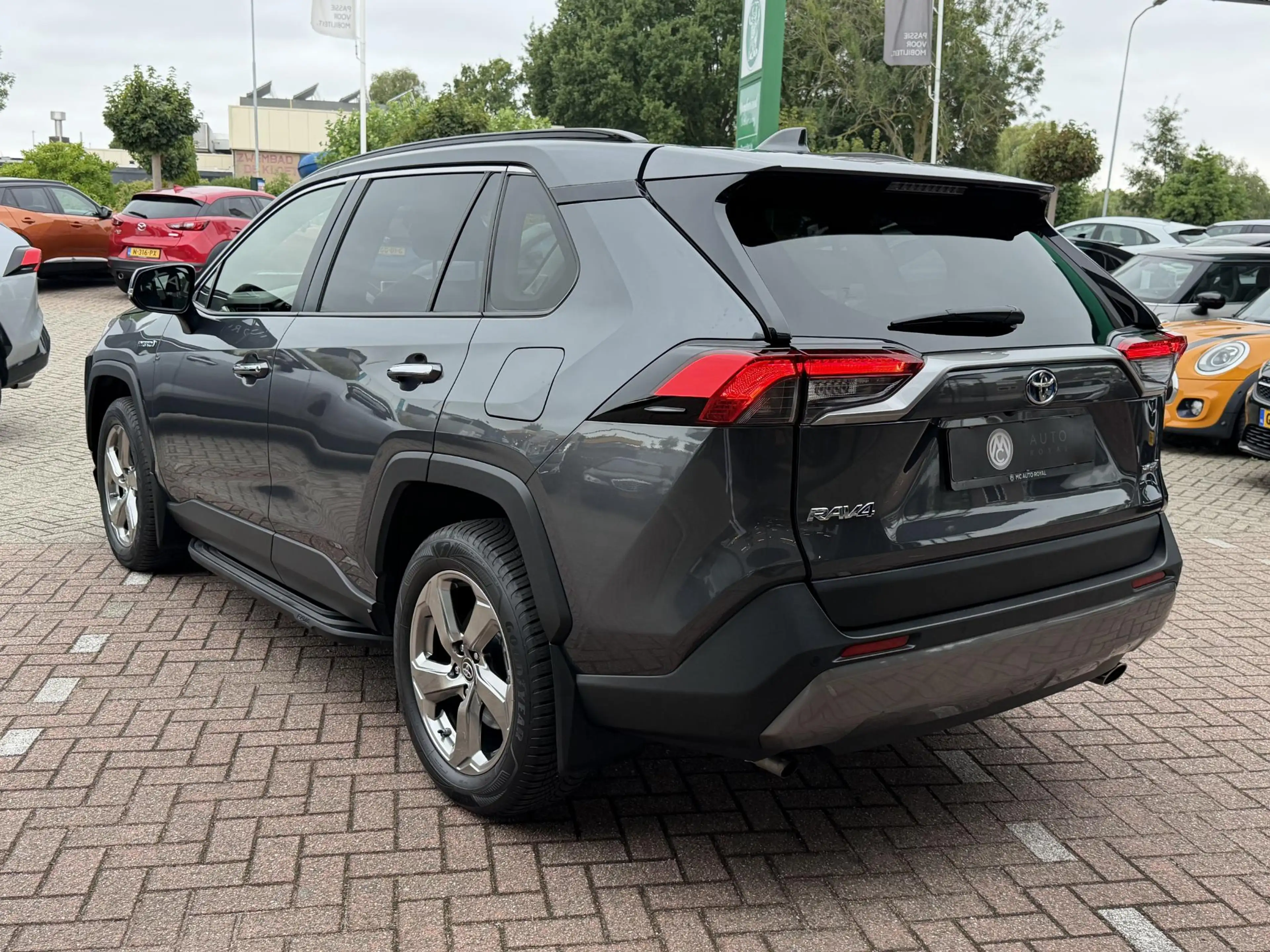 Toyota RAV 4 2.5 Hybrid AWD Business Plus — photo 3