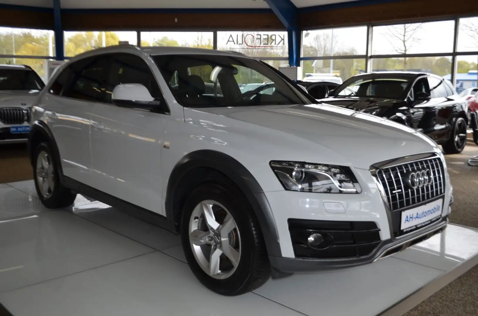 Audi Q5 2.0 TDI quattro S-LINE XENON / NAVI / LEDER Weiß - 2