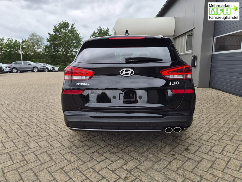 Hyundai i30 Kombi  1.6 T-GDI 150PS Automatik N-Line Sitzhei... — photo 4