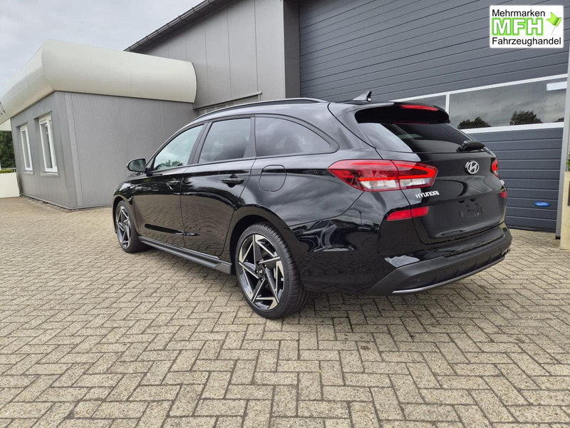 Hyundai i30 Kombi  1.6 T-GDI 150PS Automatik N-Line Sitzhei... — photo 3