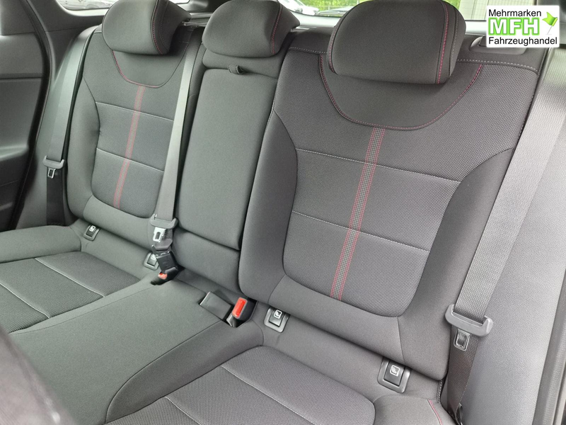 Hyundai i30 Kombi  1.6 T-GDI 150PS Automatik N-Line Sitzhei... — photo 12