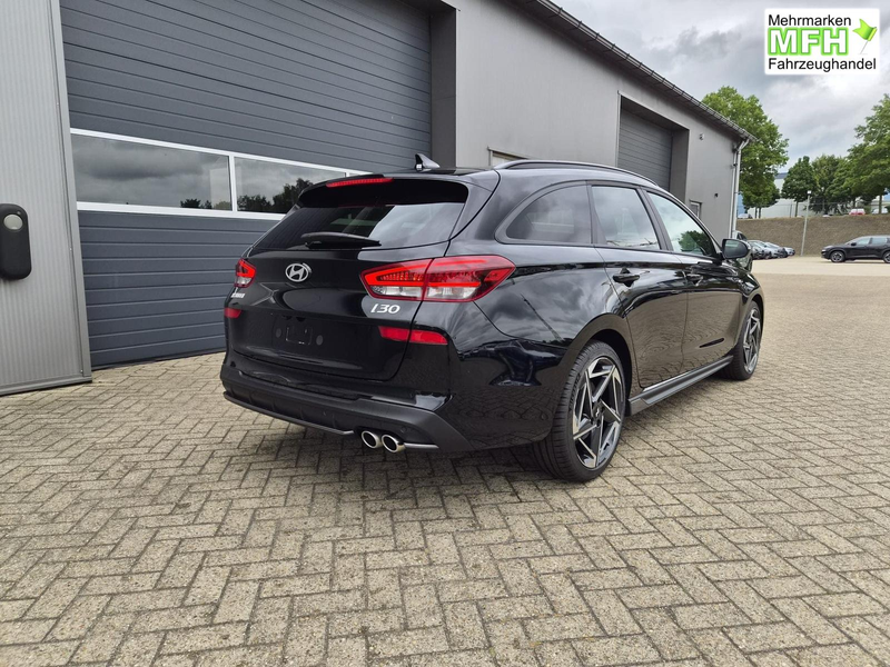 Hyundai i30 Kombi  1.6 T-GDI 150PS Automatik N-Line Sitzhei... — photo 5