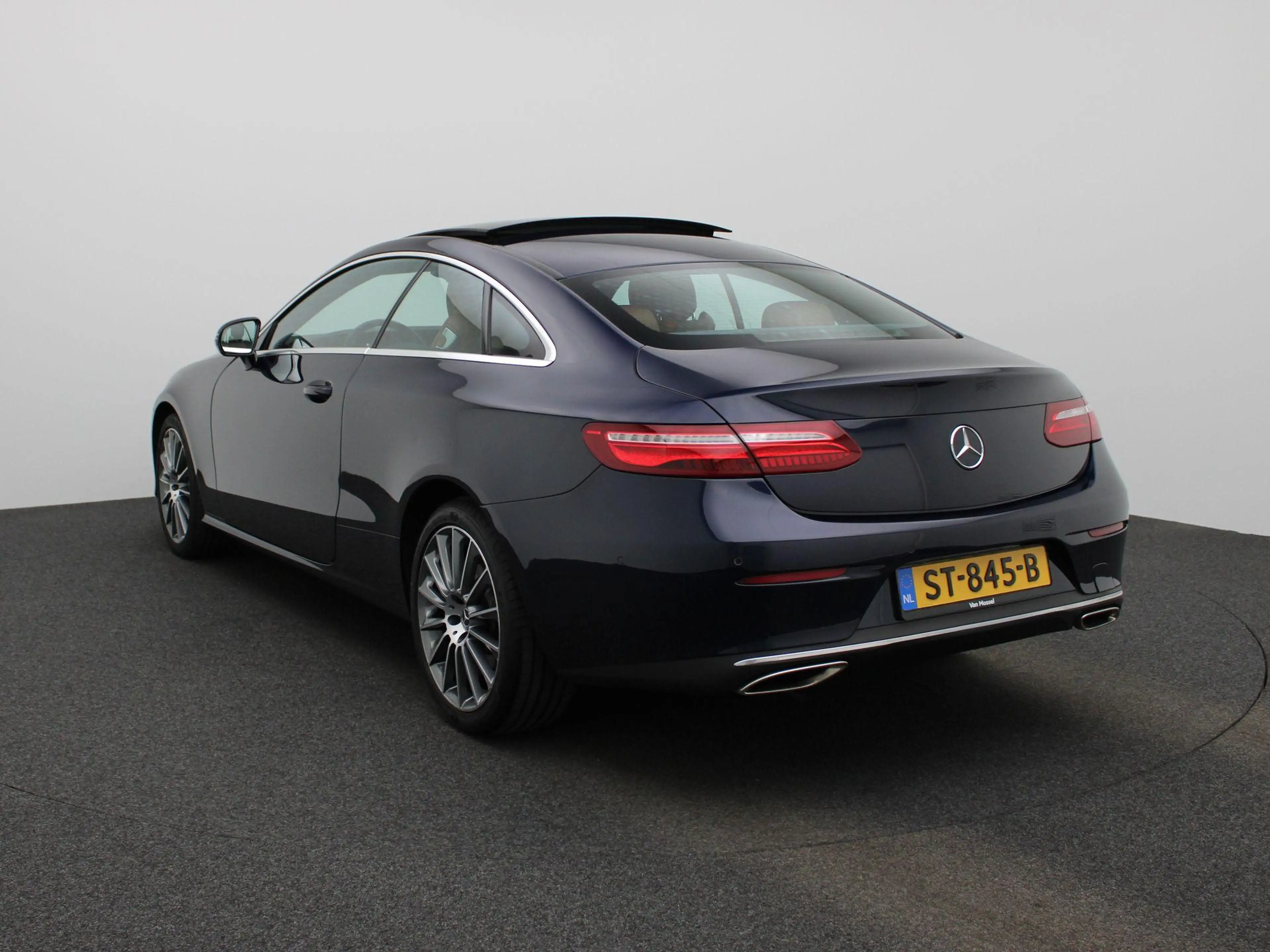 Mercedes-Benz E 400 Coupé 4MATIC Premium | Automaat | Panoramadak | St — photo 2