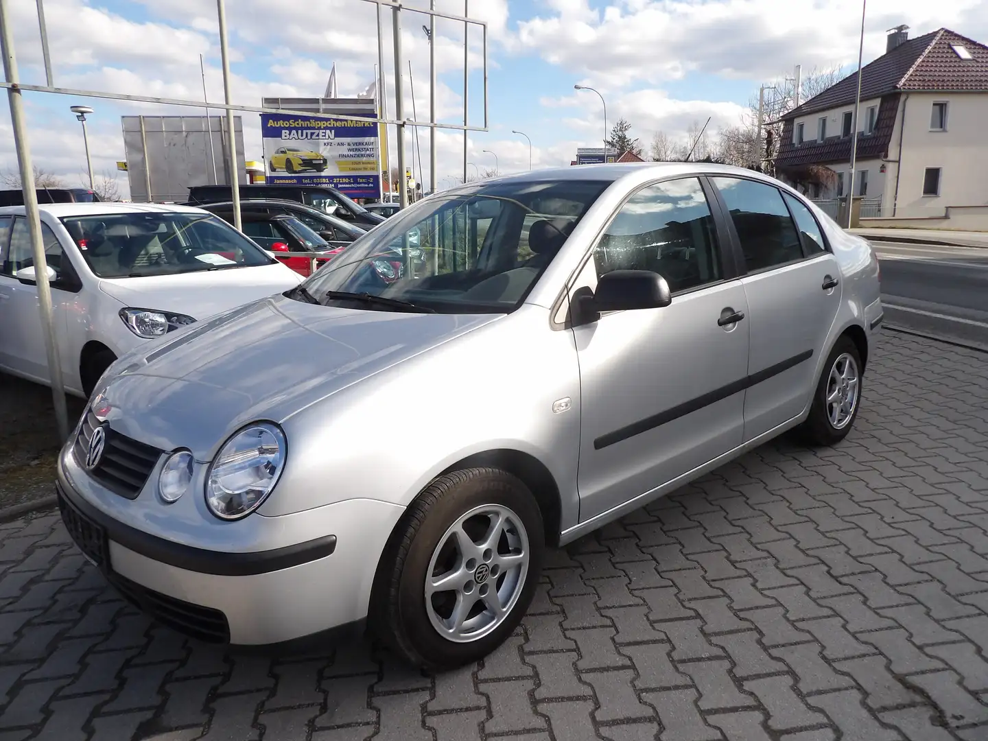 Volkswagen Polo 1.4 Comfortline Klima Alu Winterräder HU AU Neu Silber - 1